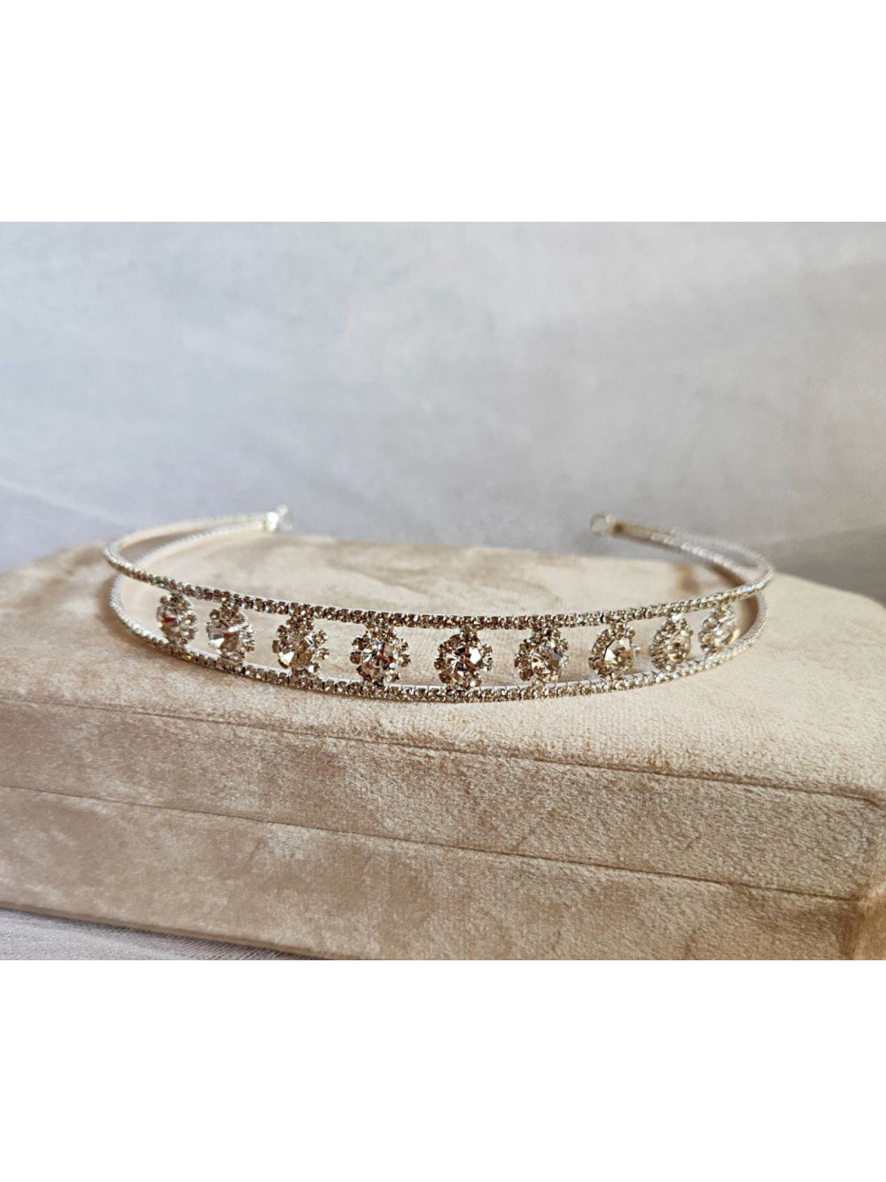 Tiara Grinalda Strass Maleável Delicada Brilho Noiva Festa