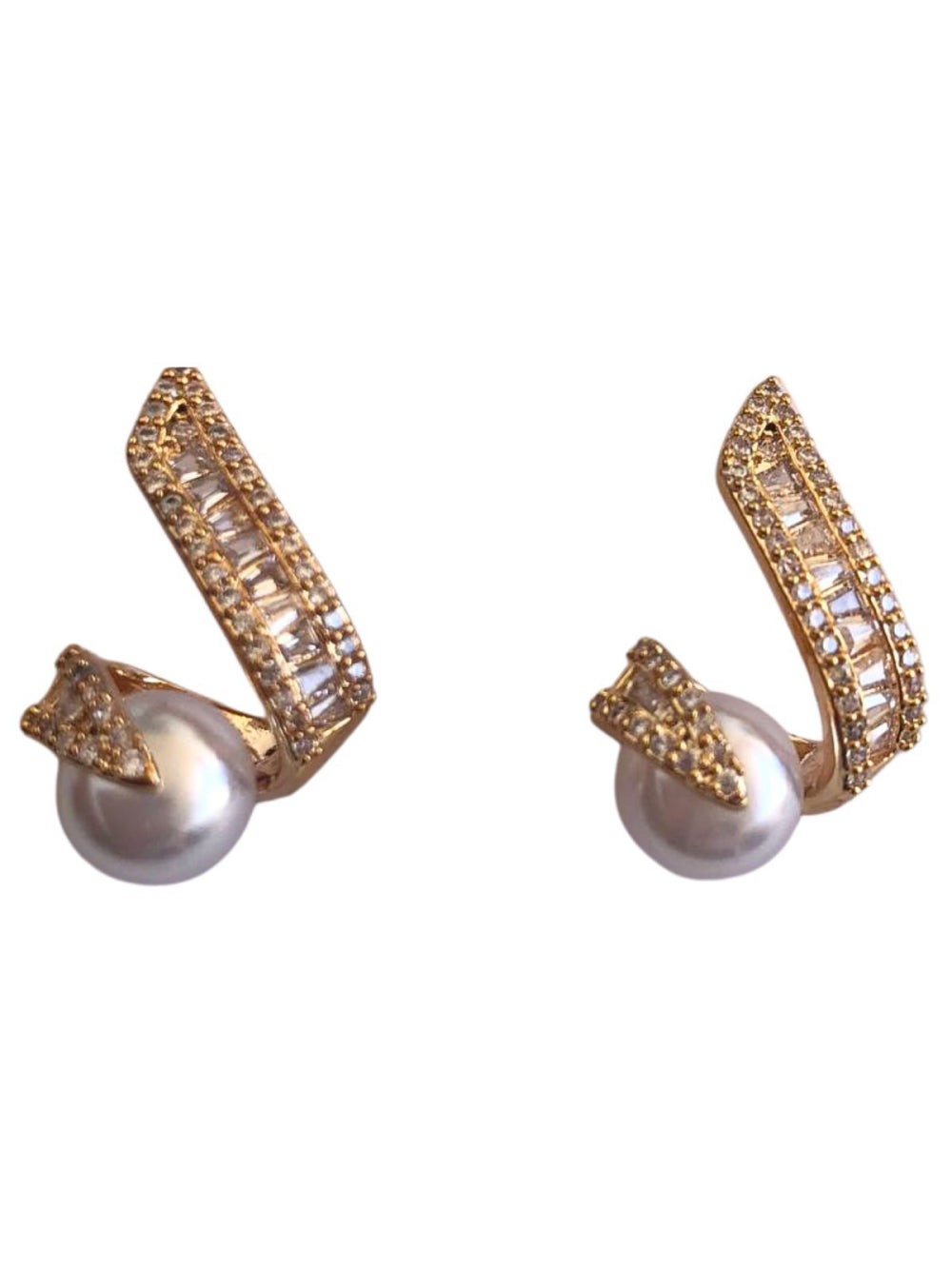 Brinco Curvado Zircônias Pérola Festa Noiva Casamento