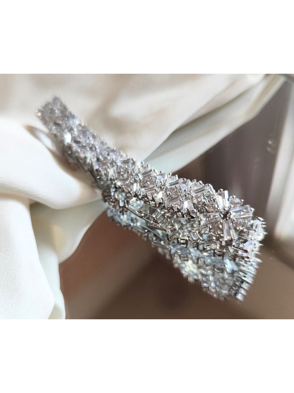 Pulseira Luxo Festa com Zircônias Trapézio Flor Brilho