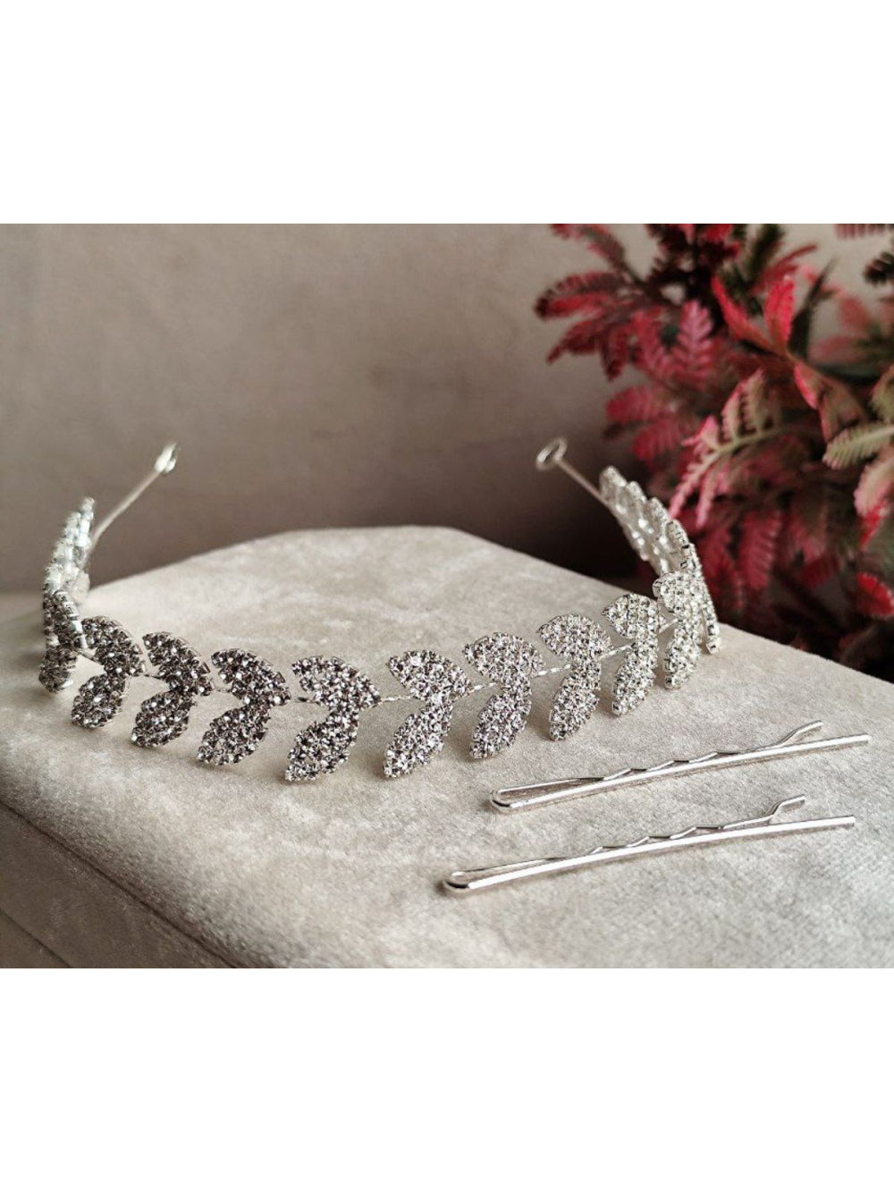 Tiara Coroa Grinalda Folhas Cravejadas Brilho Noiva Festa