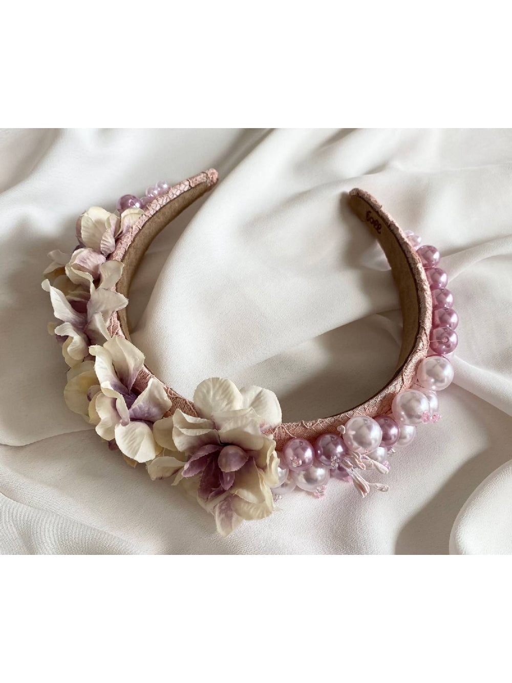 Tiara com Flores e Pérolas Lilás Boho Gestantes Grinalda