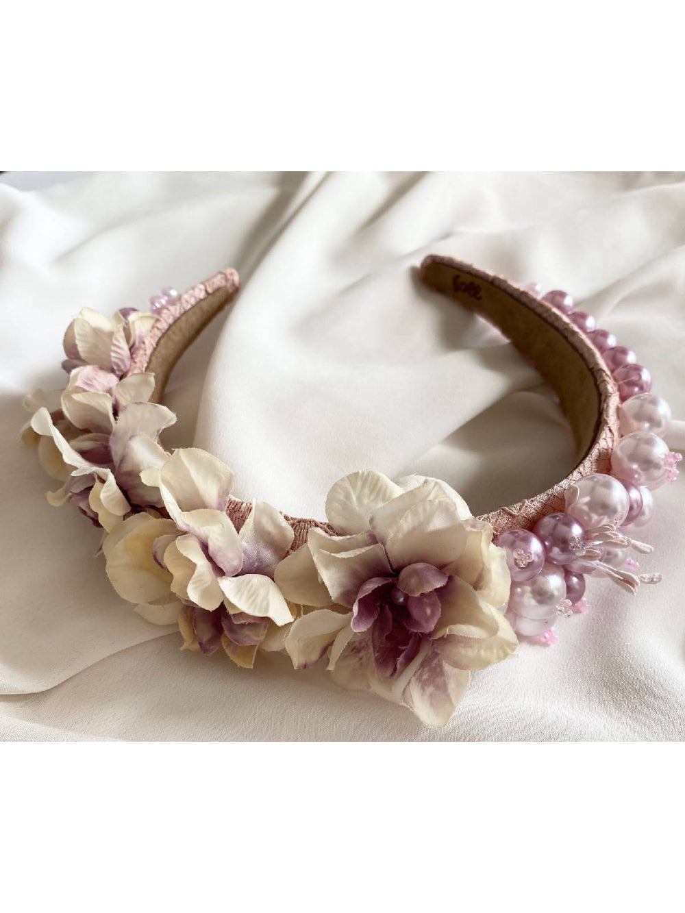 Tiara com Flores e Pérolas Lilás Boho Gestantes Grinalda