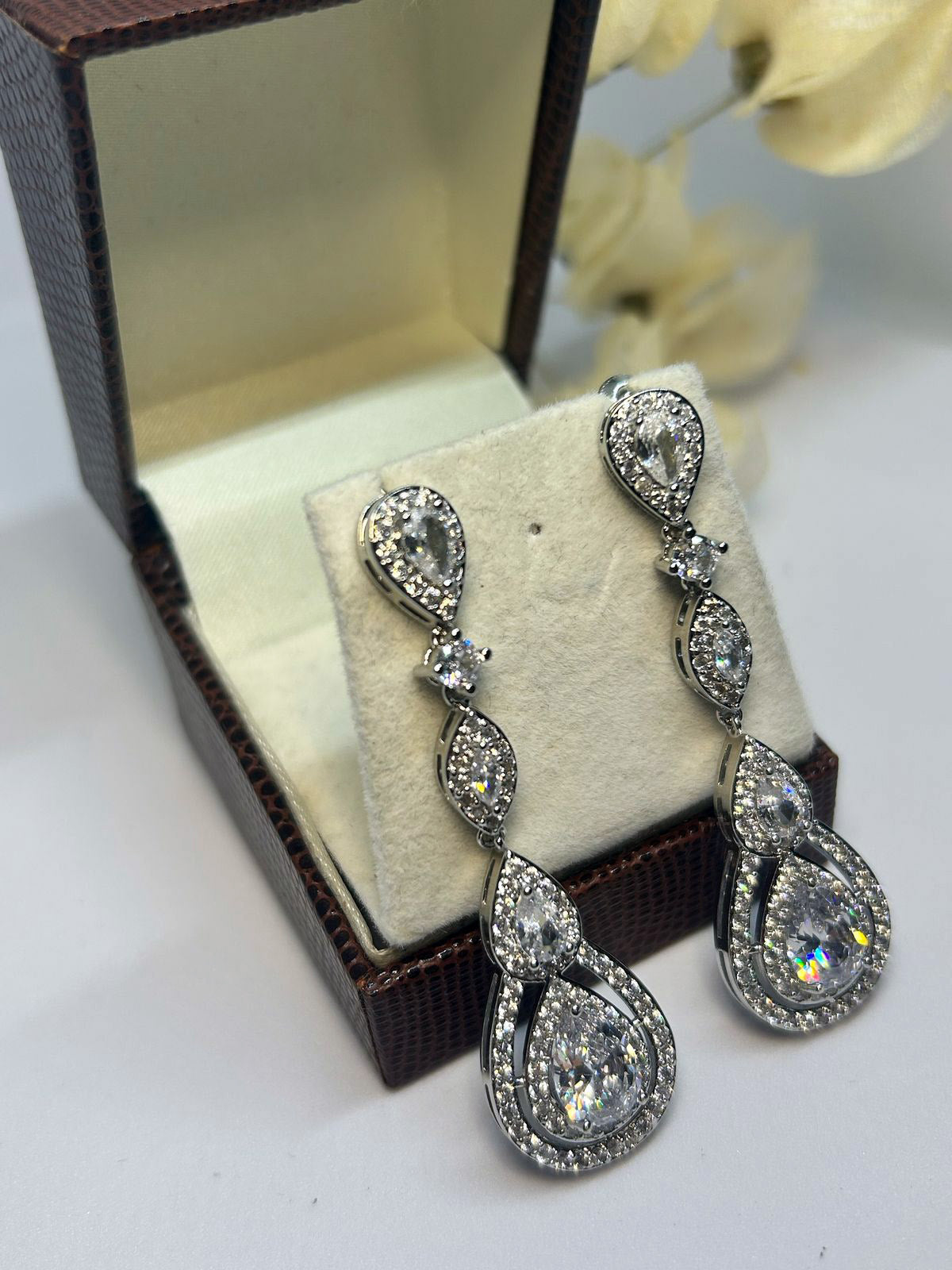 Brinco de Noiva e Festa Gotas de Zircônia Longo Bride Boutique
