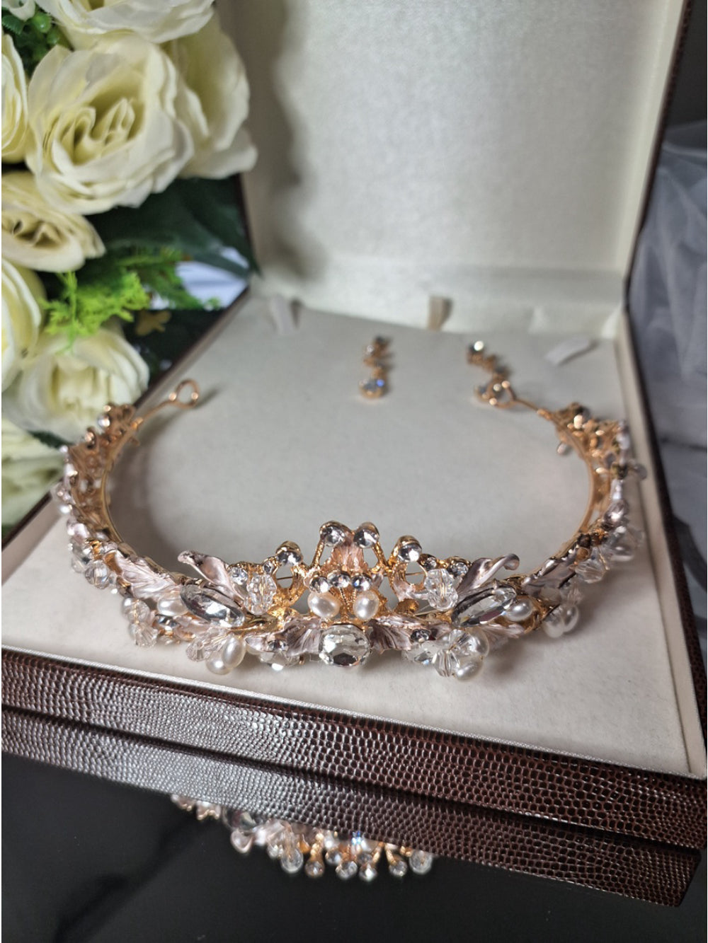 Coroa de Noiva Tiara Floral Maisa Bride Boutique