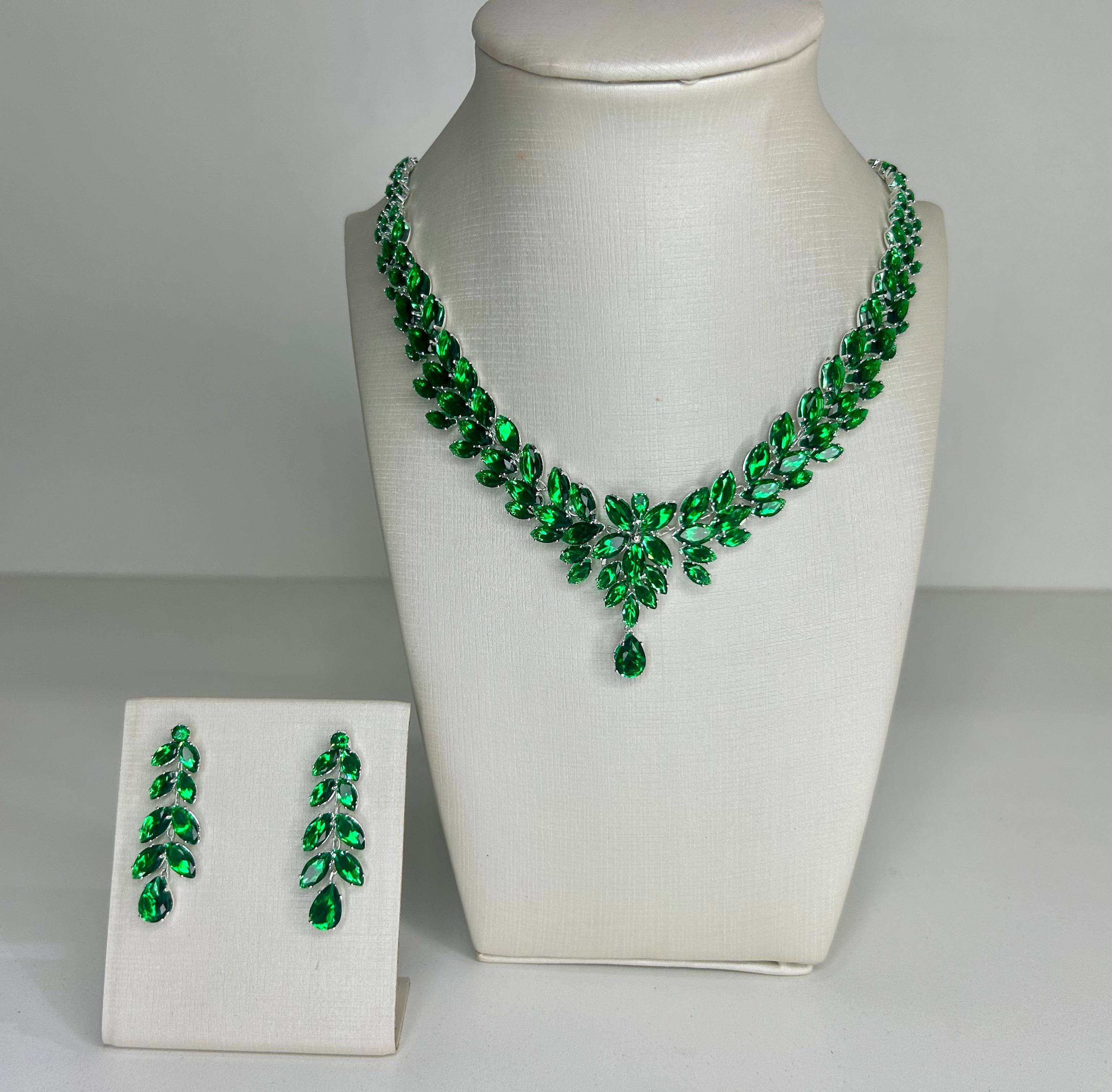 Conjunto Mariana Rainha das Coroas