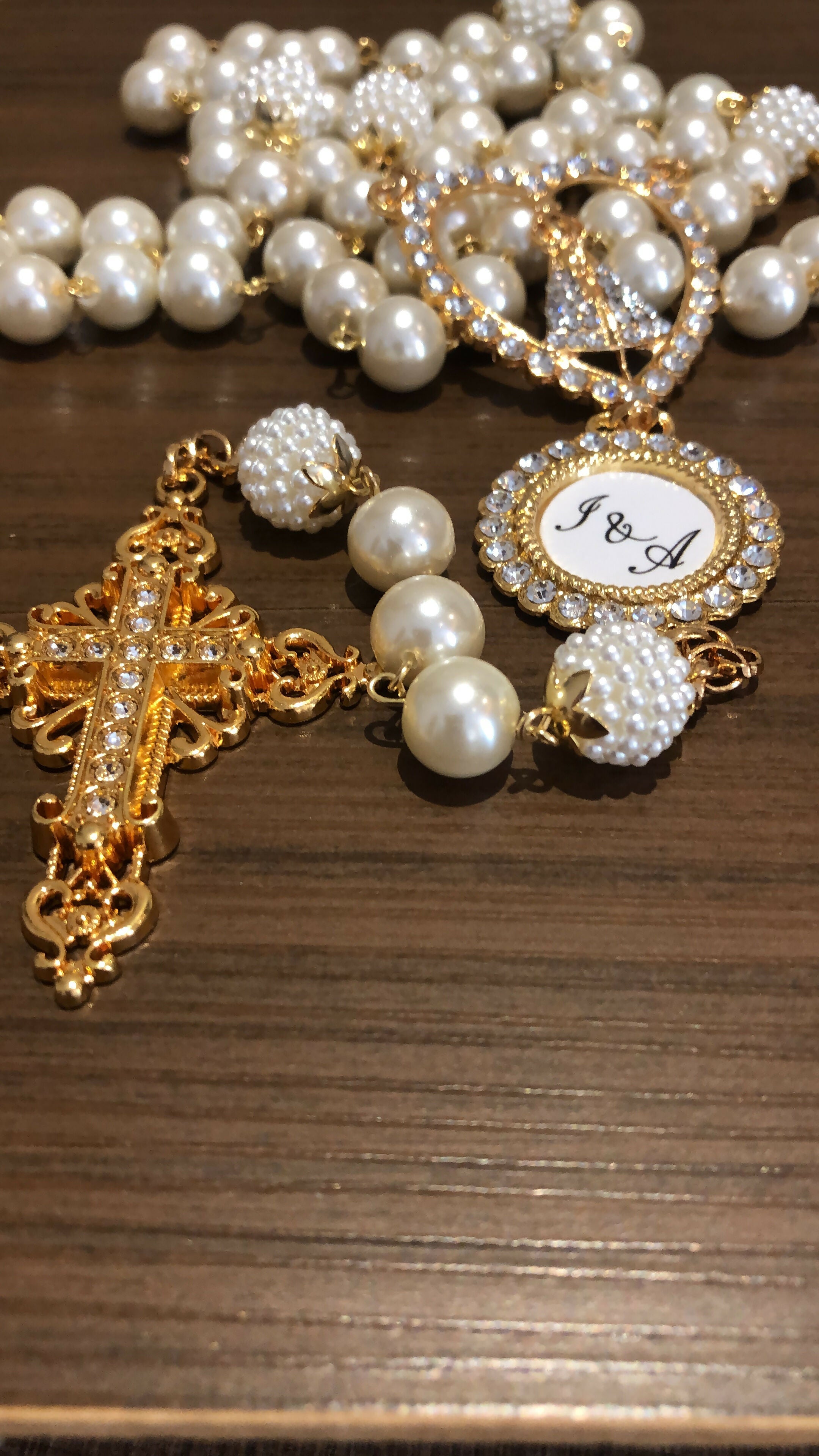 Terço Relicário Nossa Senhora Aparecida para Noivas Art Lu