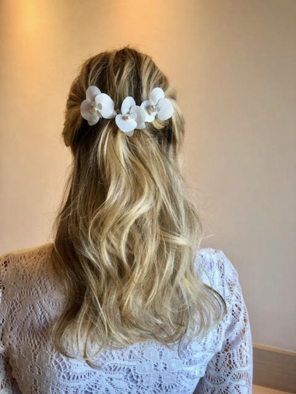 Pente para Noivas Orquídea Juliana Duas Damas Noivas