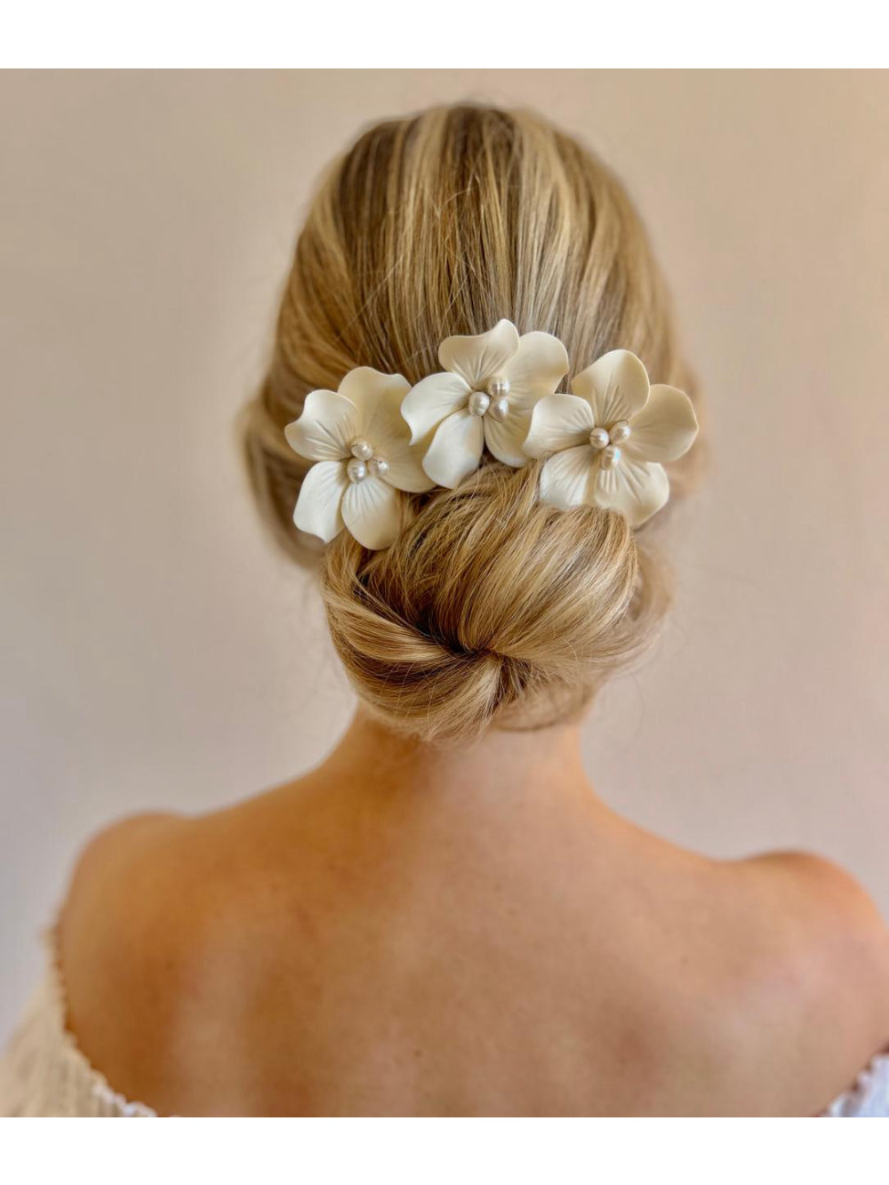Grampo para Noivas flores Luma Duas Damas