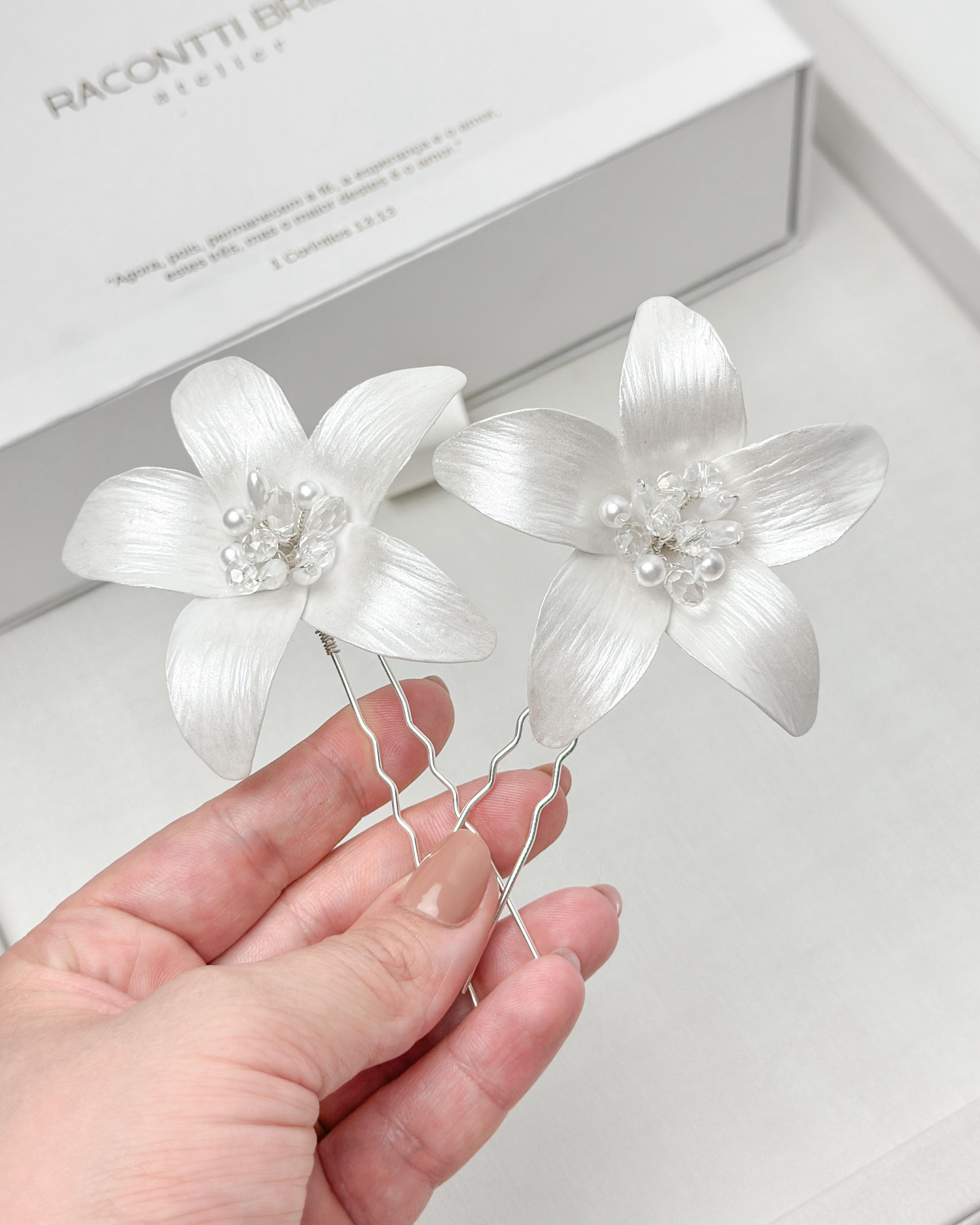 Par Grampo Lírio com Cristais (2 Flores M)