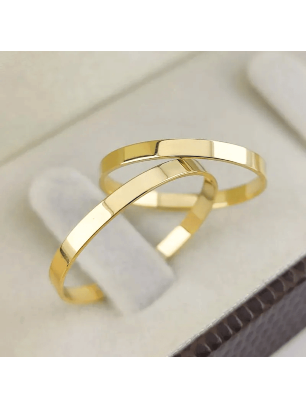 Par Aliança Casamento 2mm Ouro 18K Reta Neumond Joias