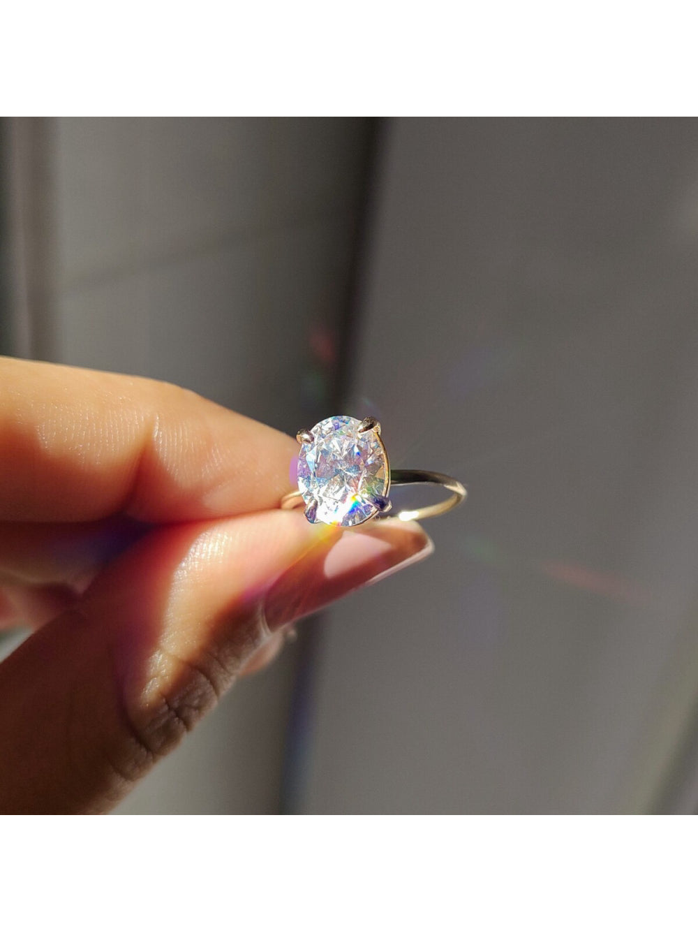 Anel De noivado Lily II em Ouro 18K Oval Neumond joias