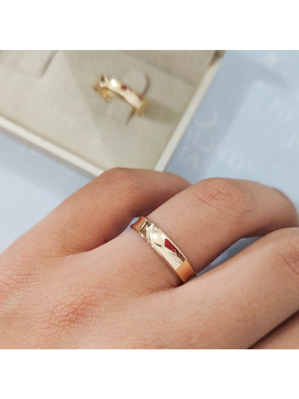 Par Aliança Casamento 4mm Concava em Ouro 18K Neumond Joias