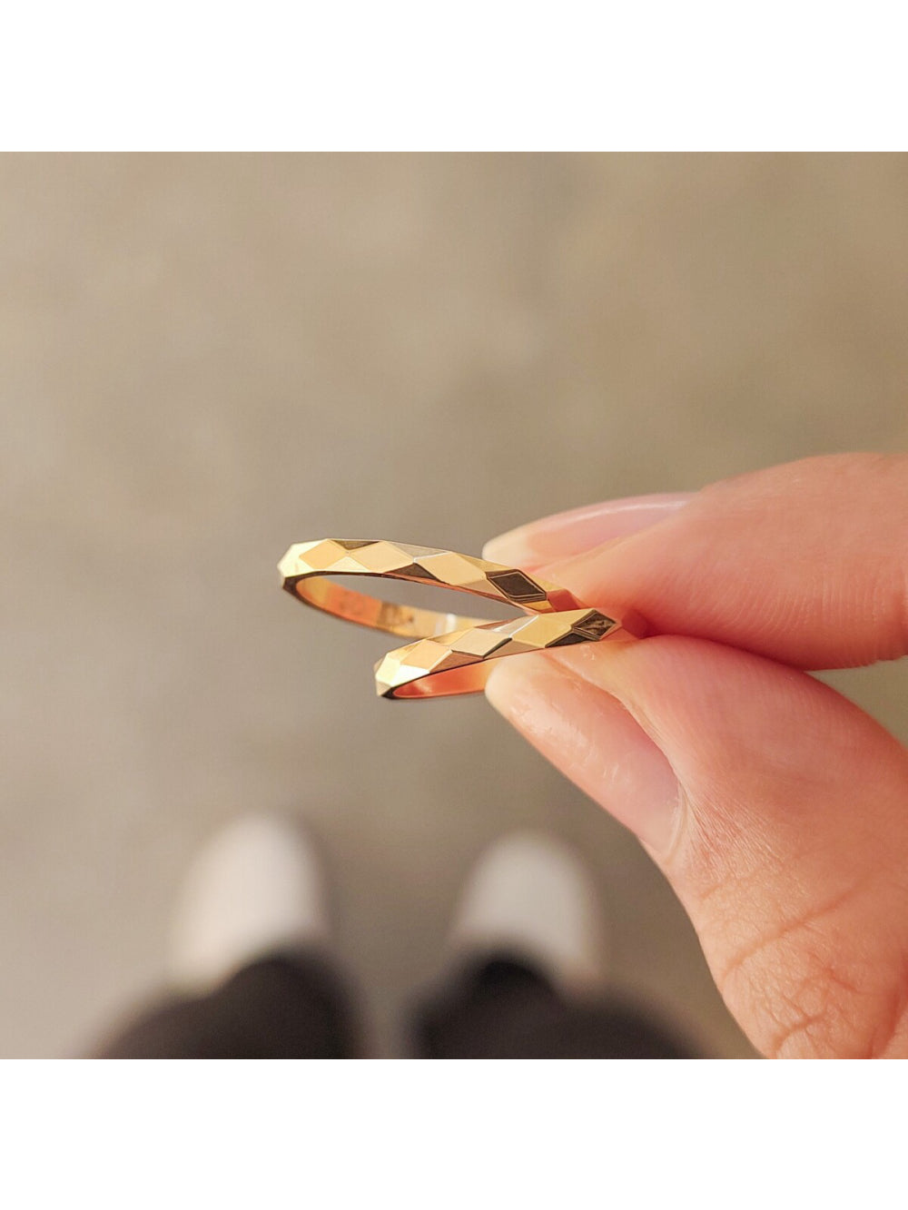 Par Aliança Casamento 2mm Ouro 18k Facetada Prisma Neumond Joias