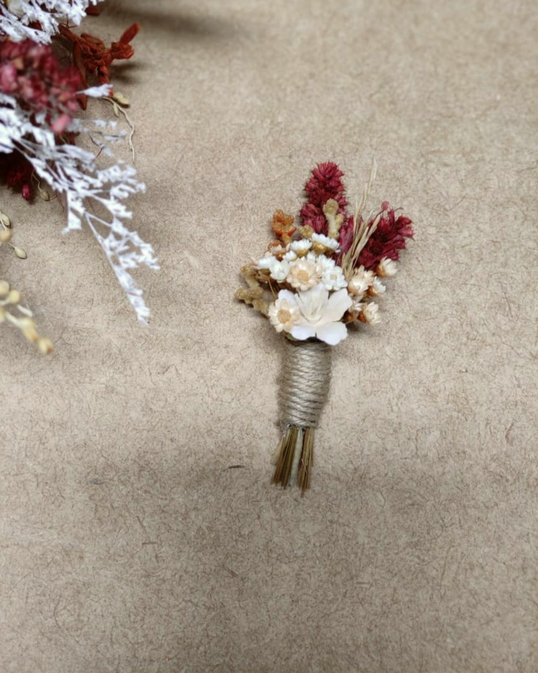 Kit Buquê Girassol e Lapela Noivinha Flor
