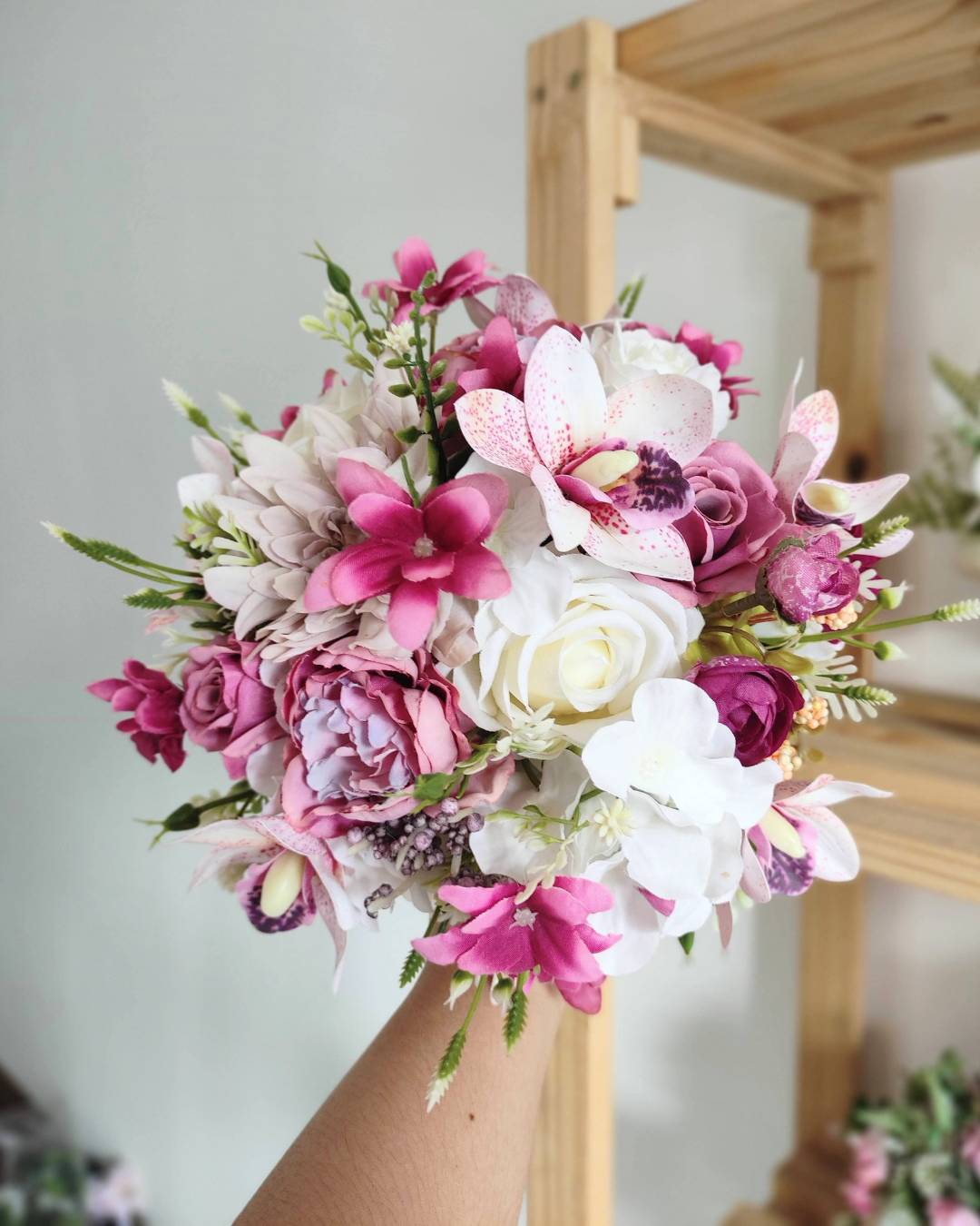 Kit Buquê Orquídea Fúscia e Lapela Noivinha Flor