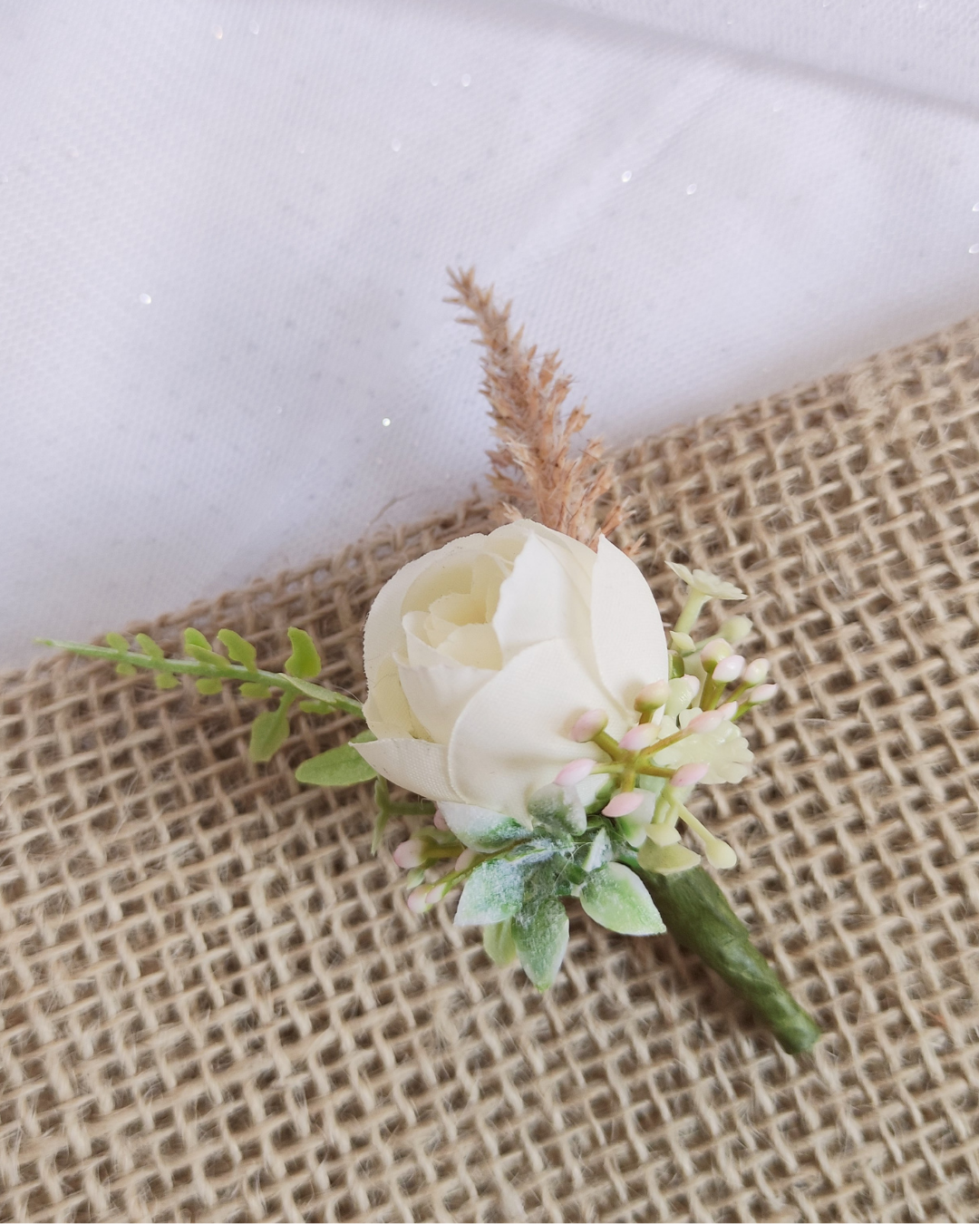 Kit Buquê Classico Branco e Champagne com Lapela Noivinha Flor