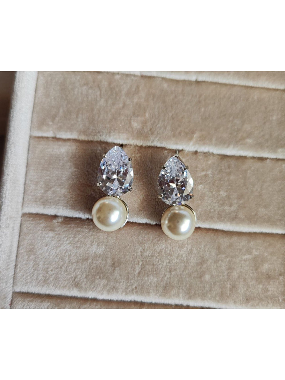 Brinco de Zircônia com Pérola Semijoia Antialérgica Noivas