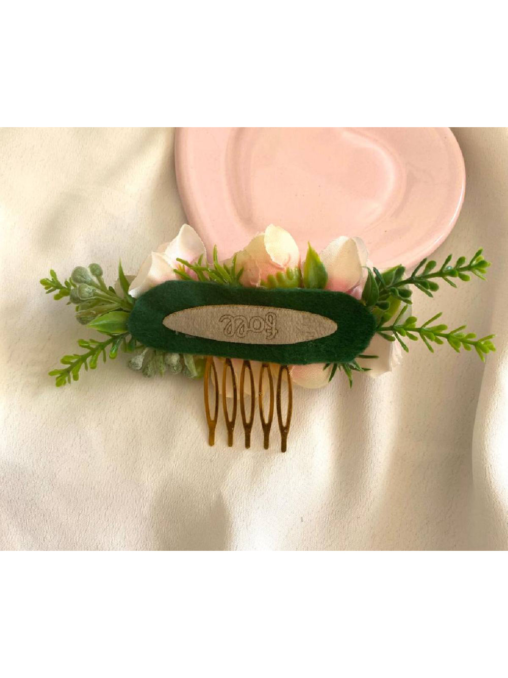 Arranjo de Cabelo Grinalda Flores Tons de Rosas Daminha