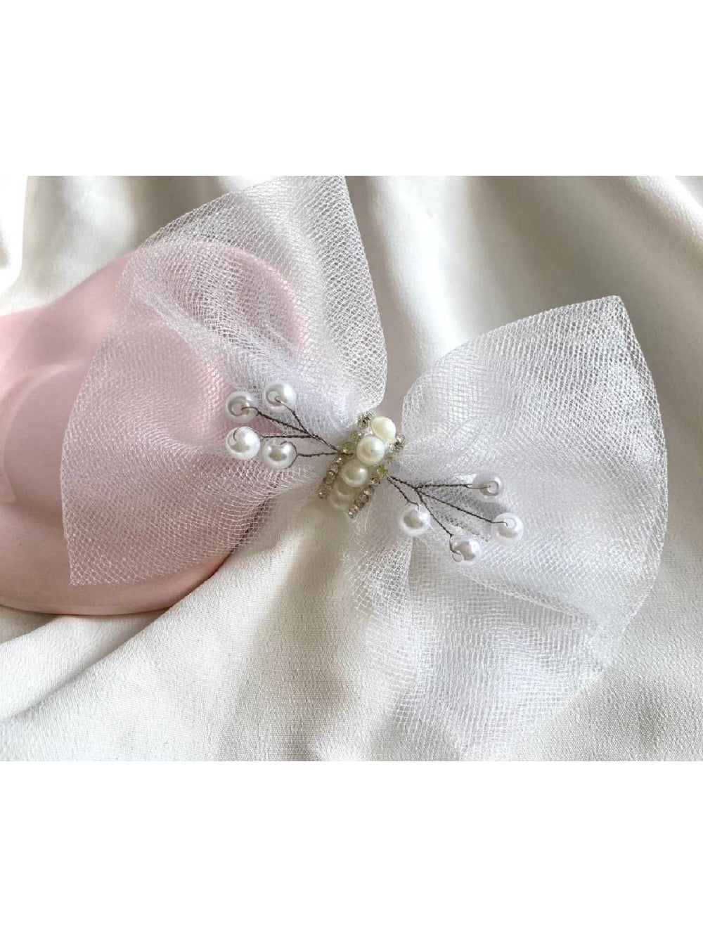 Laço de Tule Branco com Pérolas para Noivas Daminhas