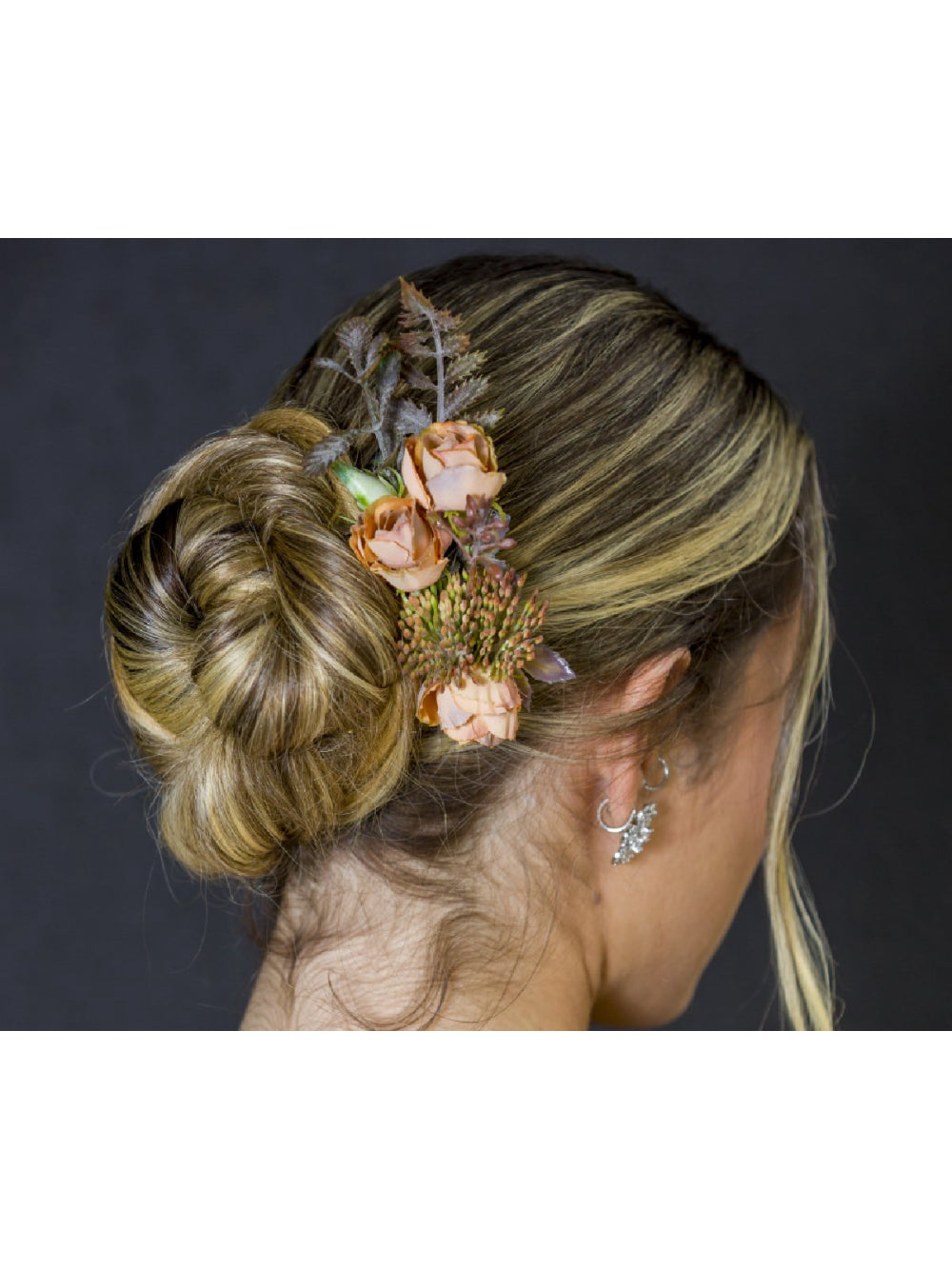 Arranjo de Cabelo Flores Envelhecidas Casamento Vintage