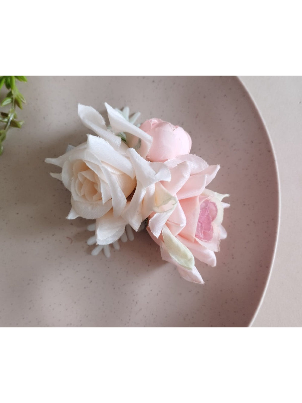 Arranjo Flor de Cabelo Rosas Noivas Dama de Honra