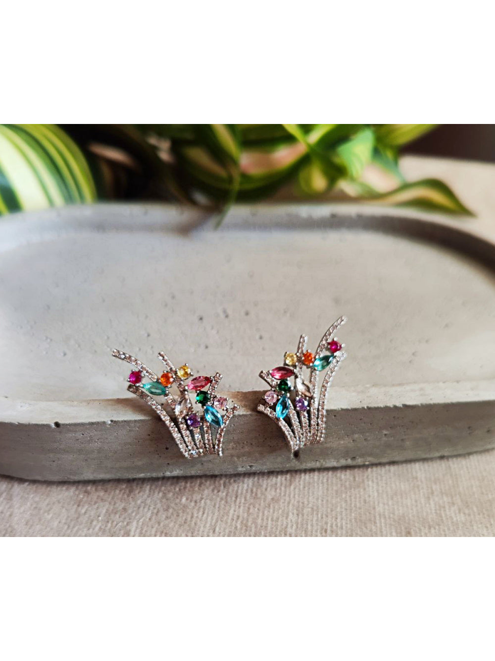 Brincos Cravejado Color Asas Delicado Brilho Chique
