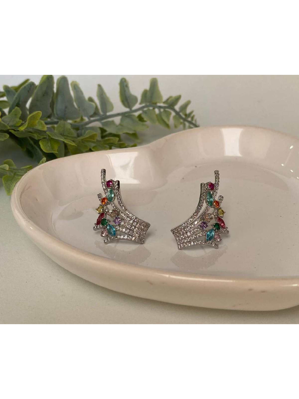 Brincos Cravejado Color Asas Delicado Brilho Chique