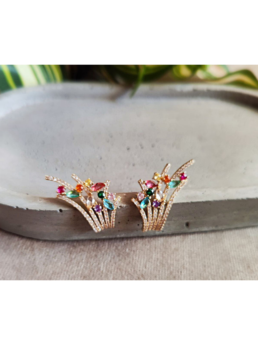 Brincos Cravejado Color Asas Delicado Brilho Chique