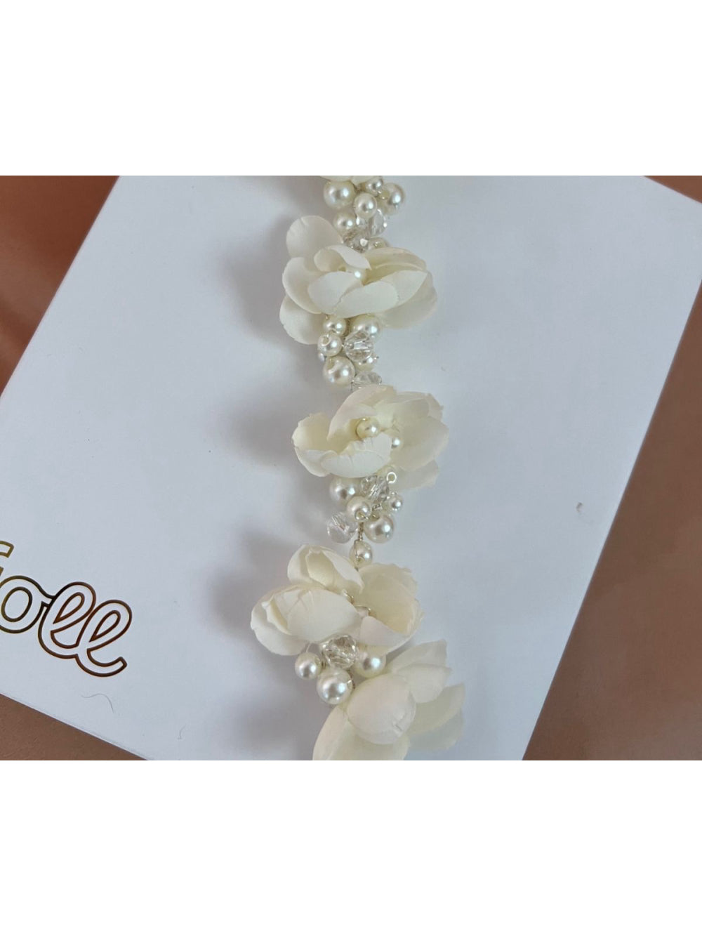 Grinalda Coroa Flores de Organza e Pérolas Noiva Daminha