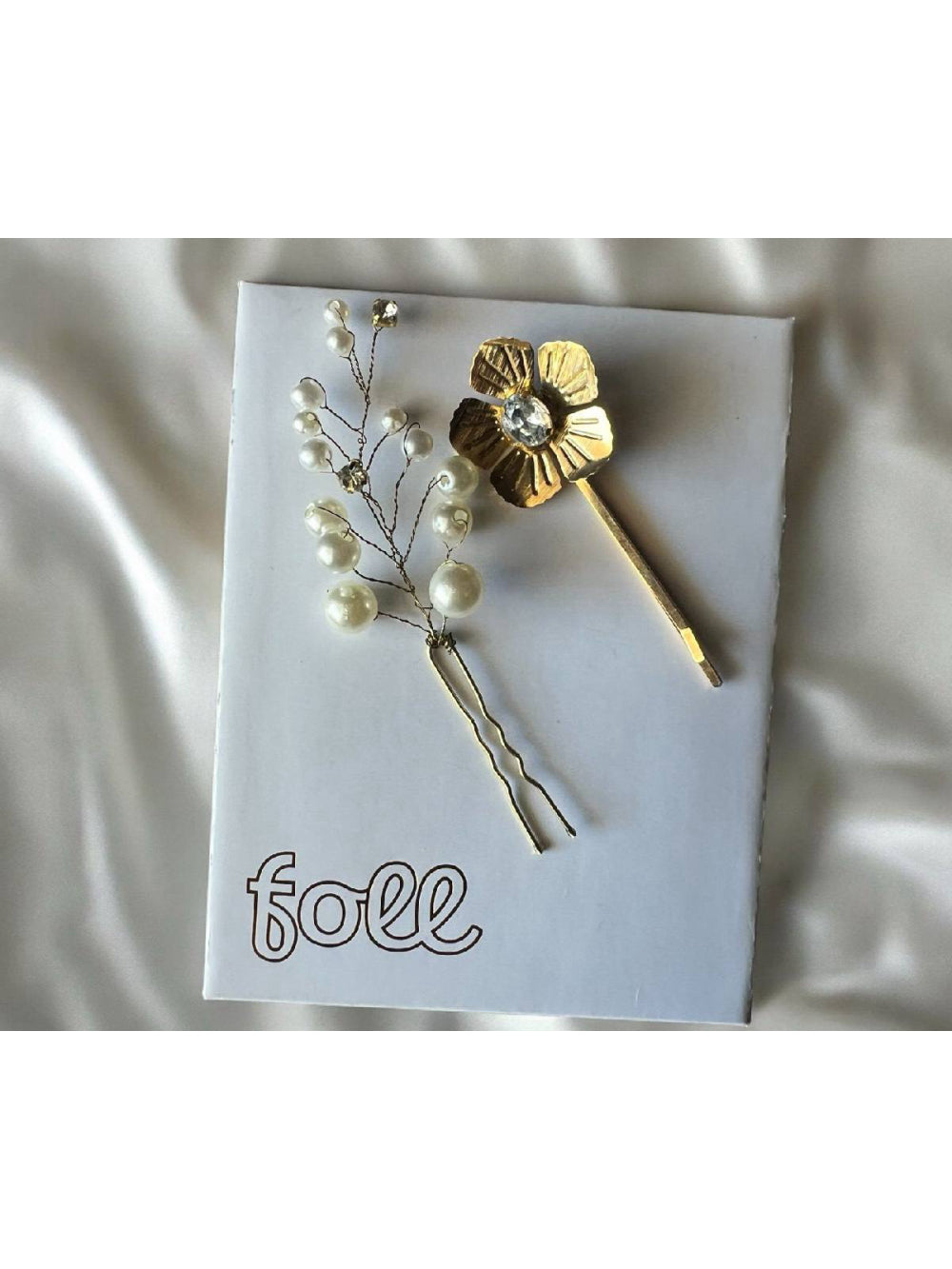 Grampo Flor e Pérolas Dourado Penteado Noivas Madrinhas
