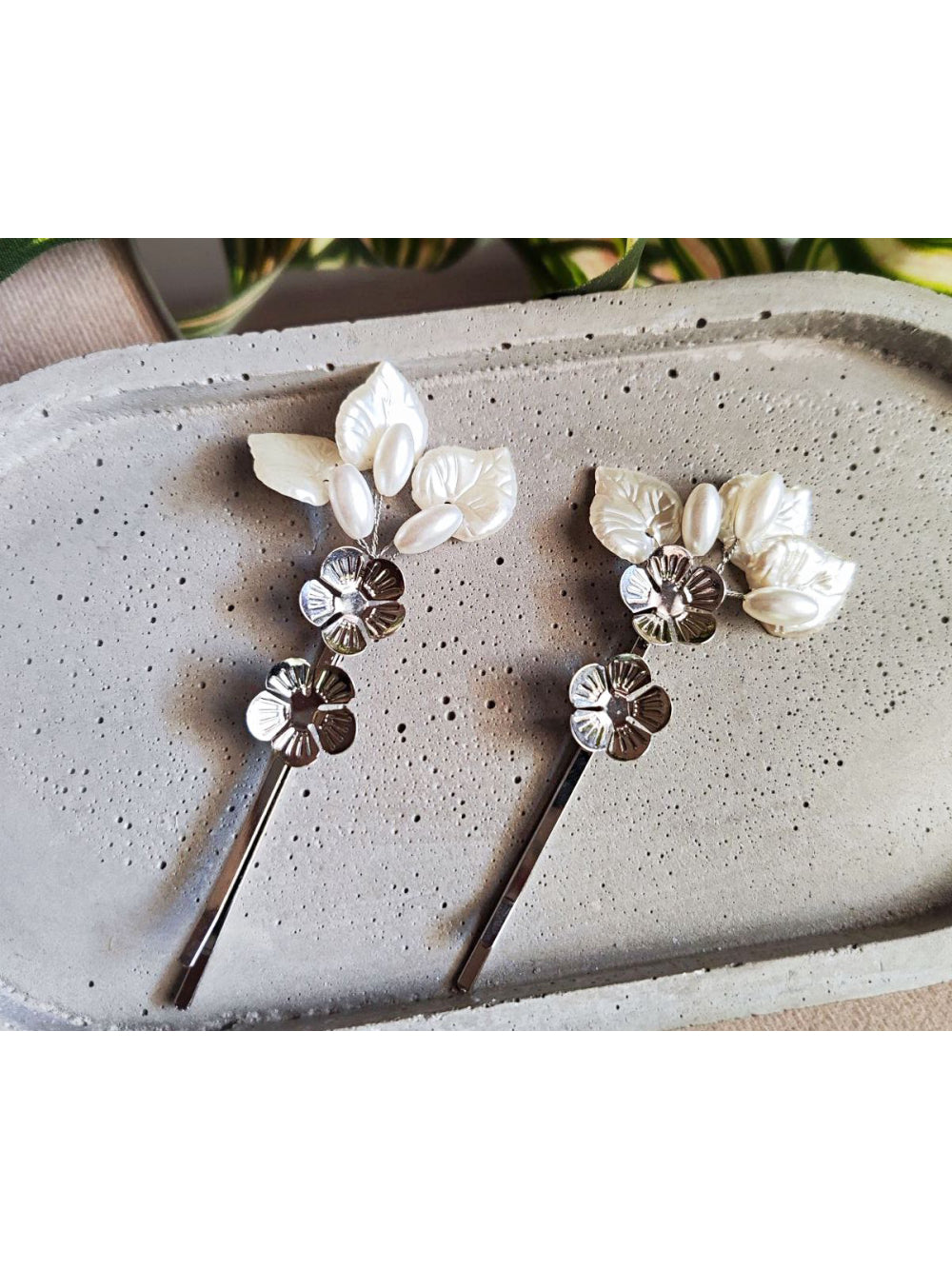 Grampo Flor e Folhas Prateado Pérolas Penteado Noivas Madrinhas
