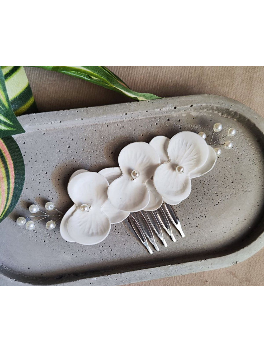 Arranjo Penteado Orquídeas Pequenas Pérolas Noivas Daminhas
