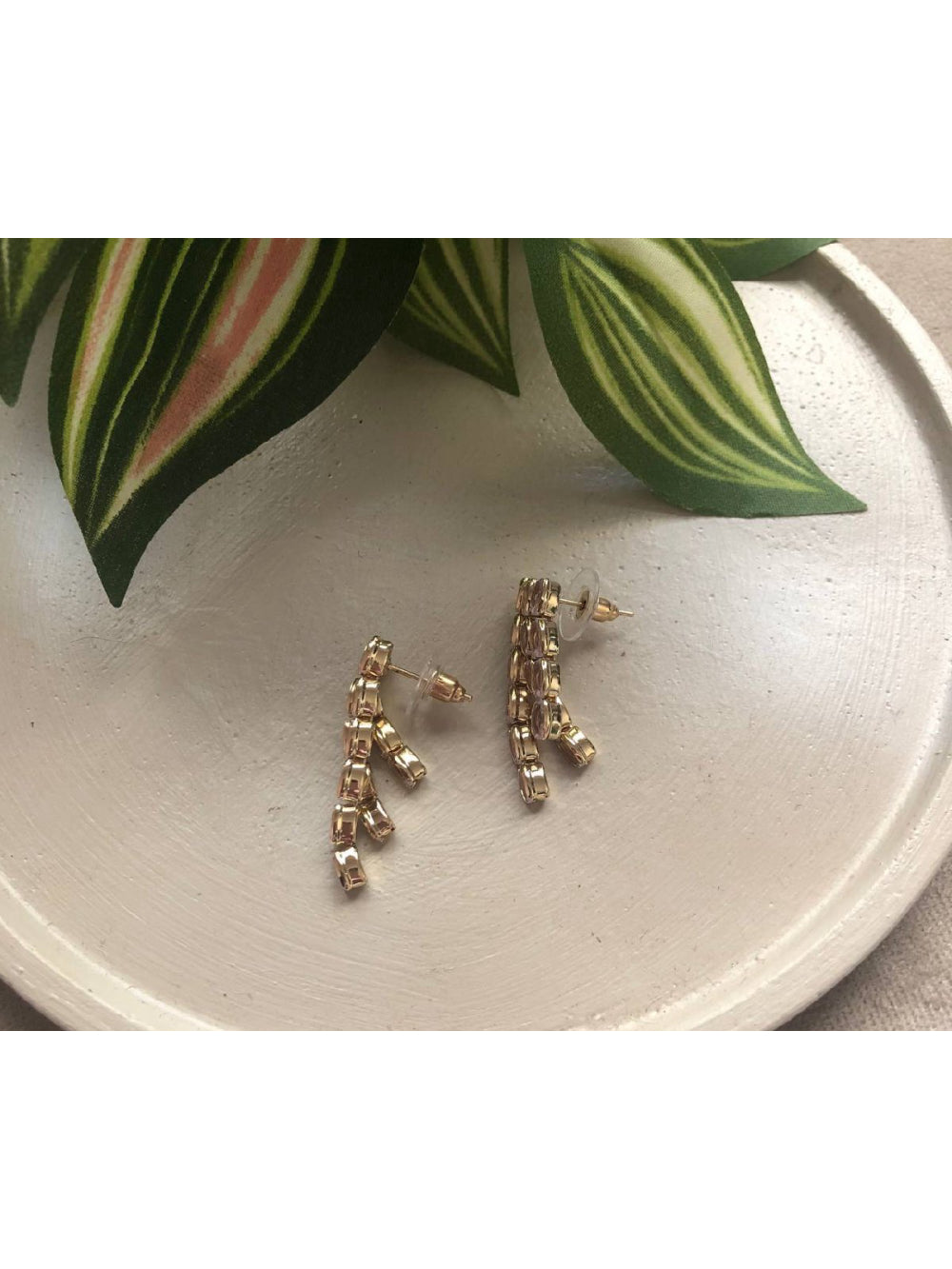 Brinco Franja Curto Zircônia Oval Brilho