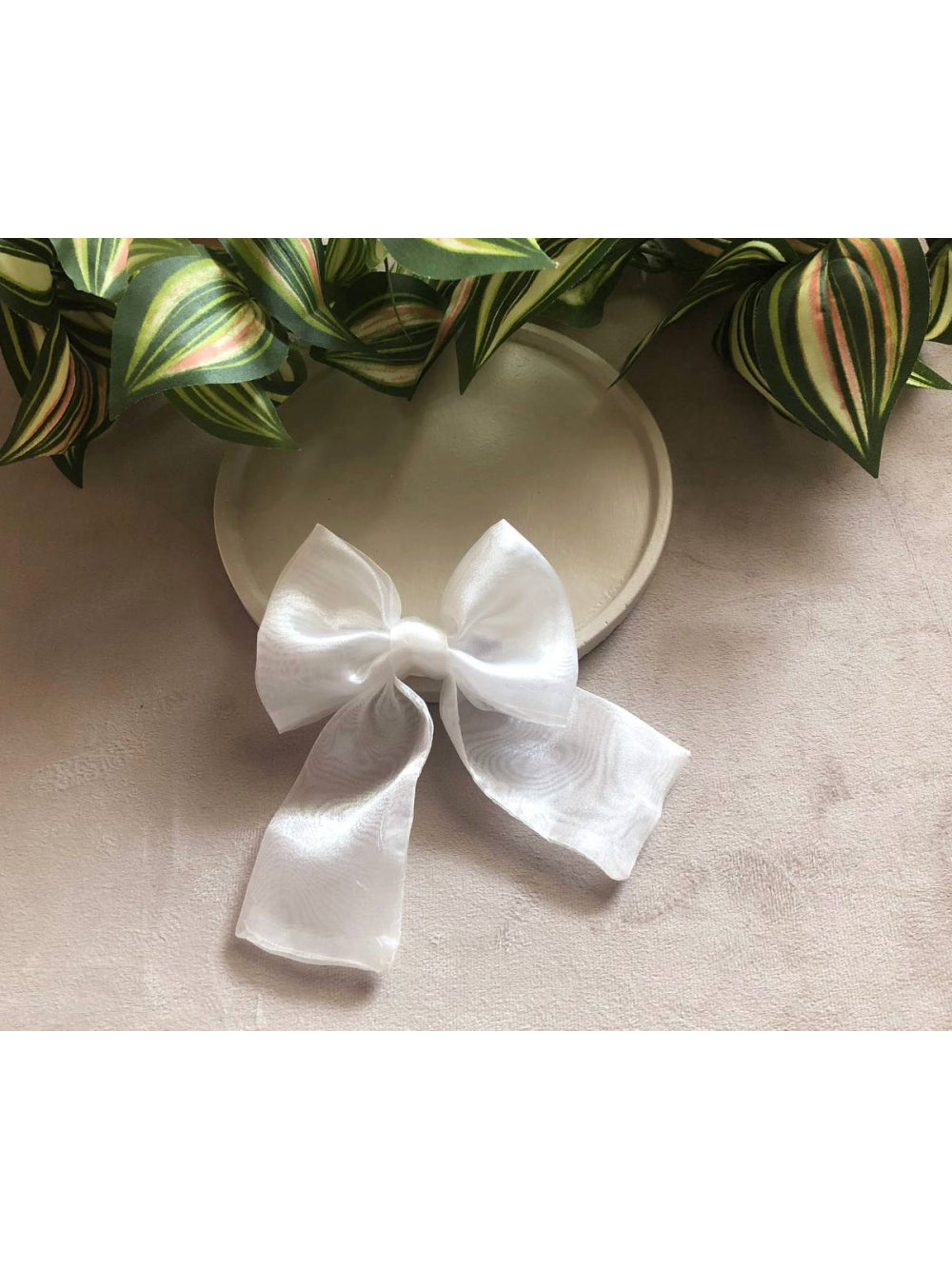 Laço de Organza Branco Daminha Noiva Batizado