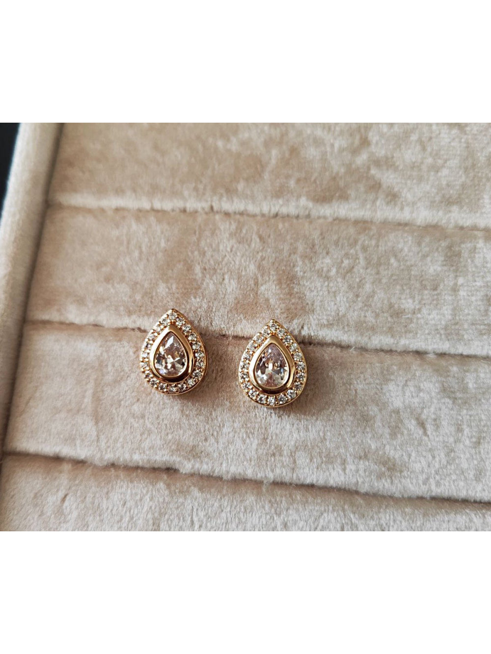 Brinco Gota de Zircônia Cravejada Strass Brilho Festa Noiva