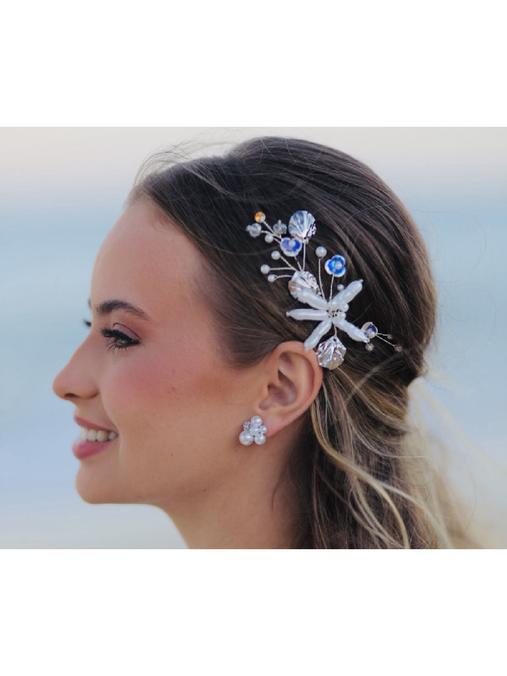 Arranjo Pérolas Cristais e Folhas Fio Prata Noiva Penteado