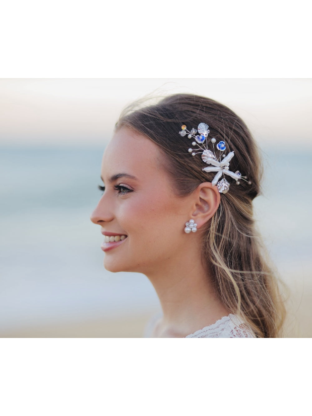 Arranjo Pérolas Cristais e Folhas Fio Prata Noiva Penteado