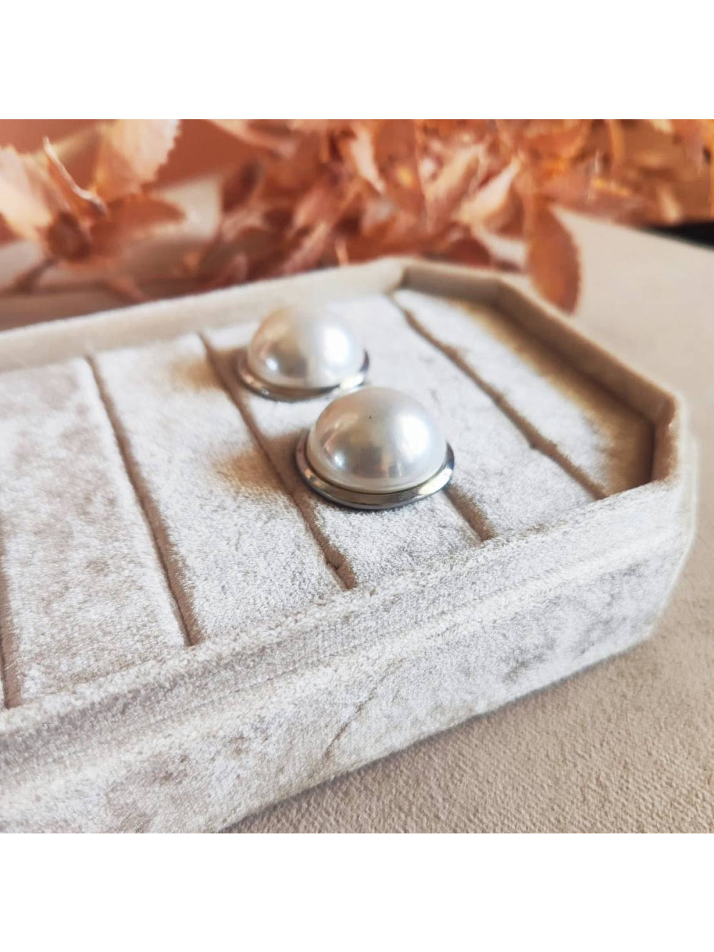 Brinco Meia Pérola Maxi Aro Prata Elegante