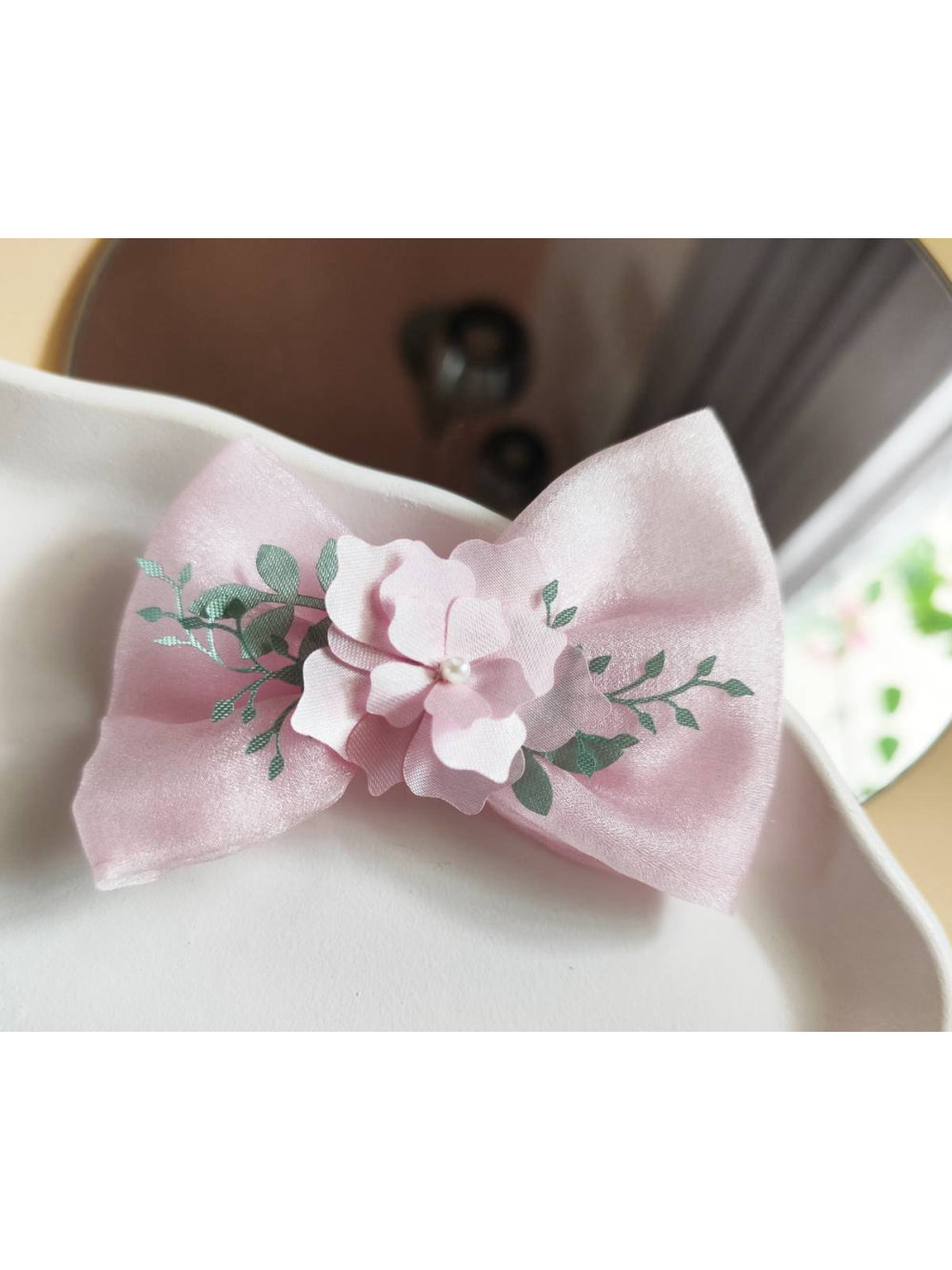 Laço de Organza com Flor de Cetim Delicado Daminhas Casamento