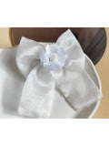 Laço de Organza com Flor de Cetim Delicado Daminhas Casamento
