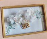 Arranjo Cabelo Flores de Organza e Cristais Delicado Daminha