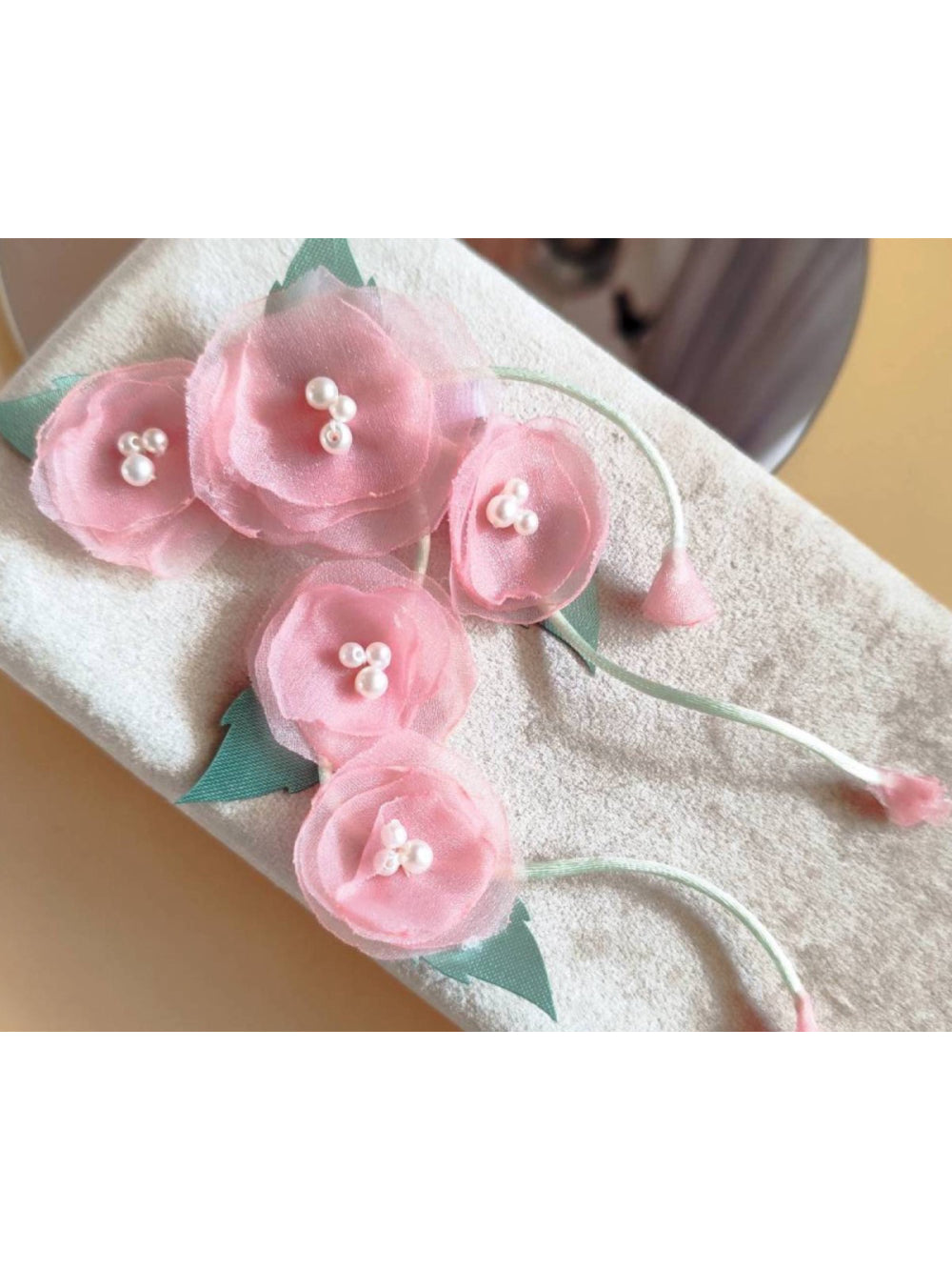 Enfeite Cacho de Flores de Organza Penteado Infantil Daminha