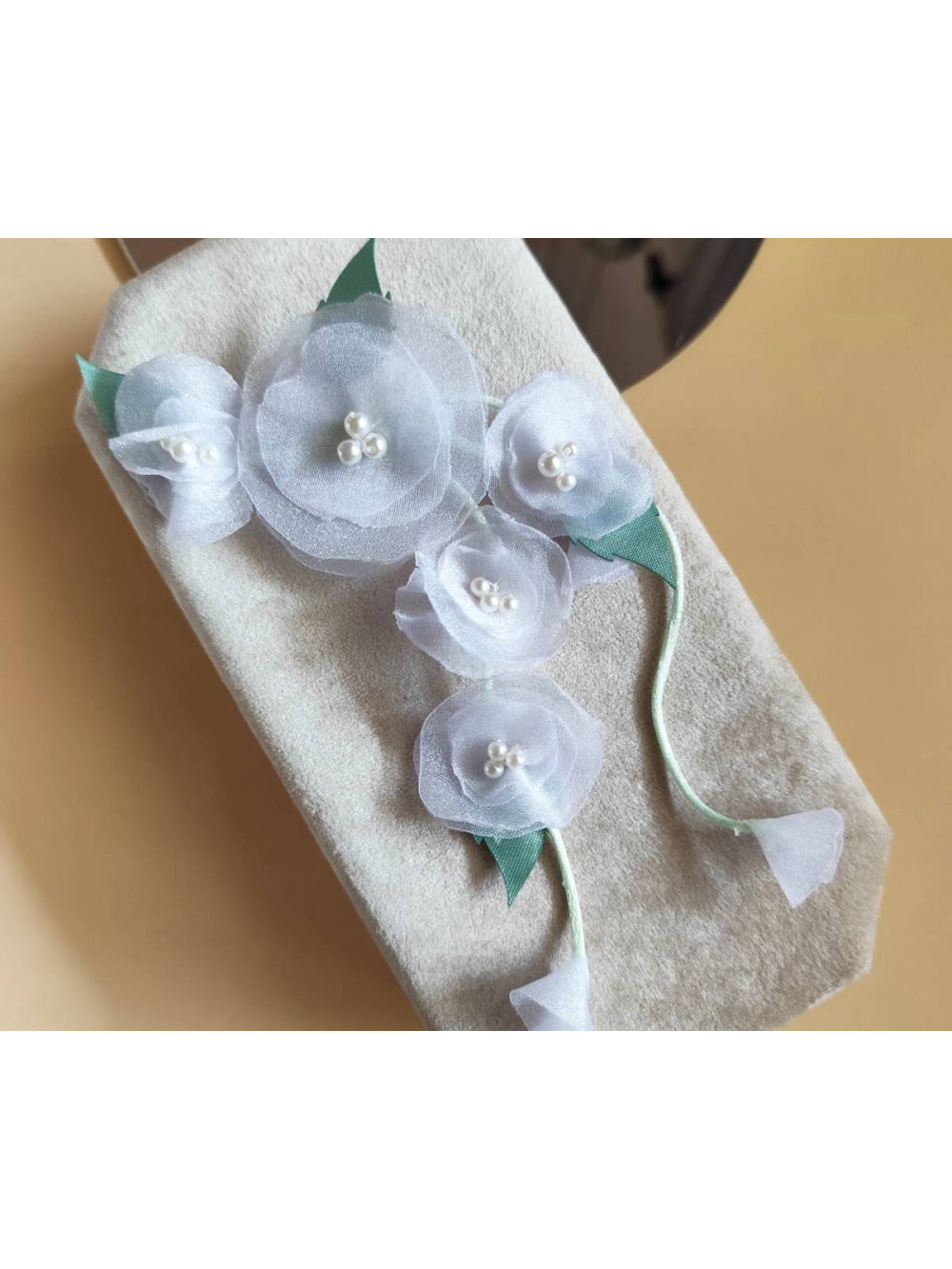 Enfeite Cacho de Flores de Organza Penteado Infantil Daminha