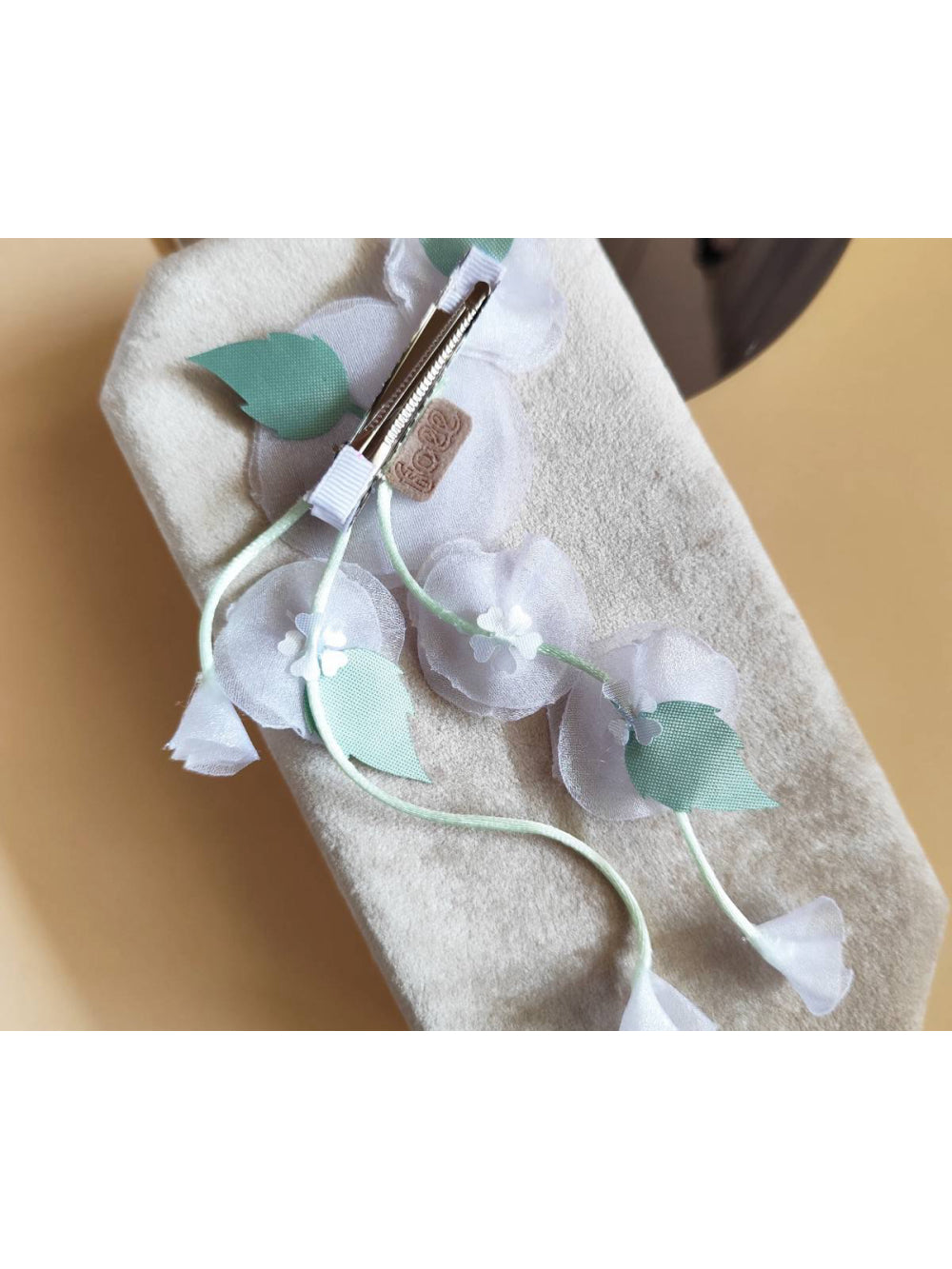 Enfeite Cacho de Flores de Organza Penteado Infantil Daminha