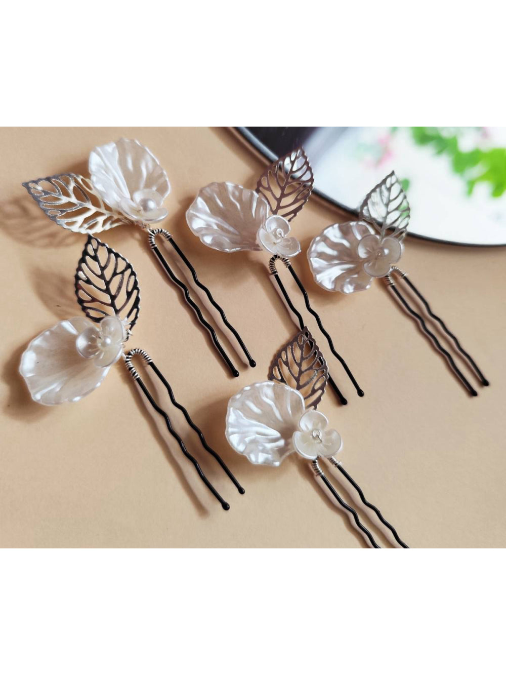 Grinalda Grampos Folhas Vazadas e Pérolas Penteado Noiva