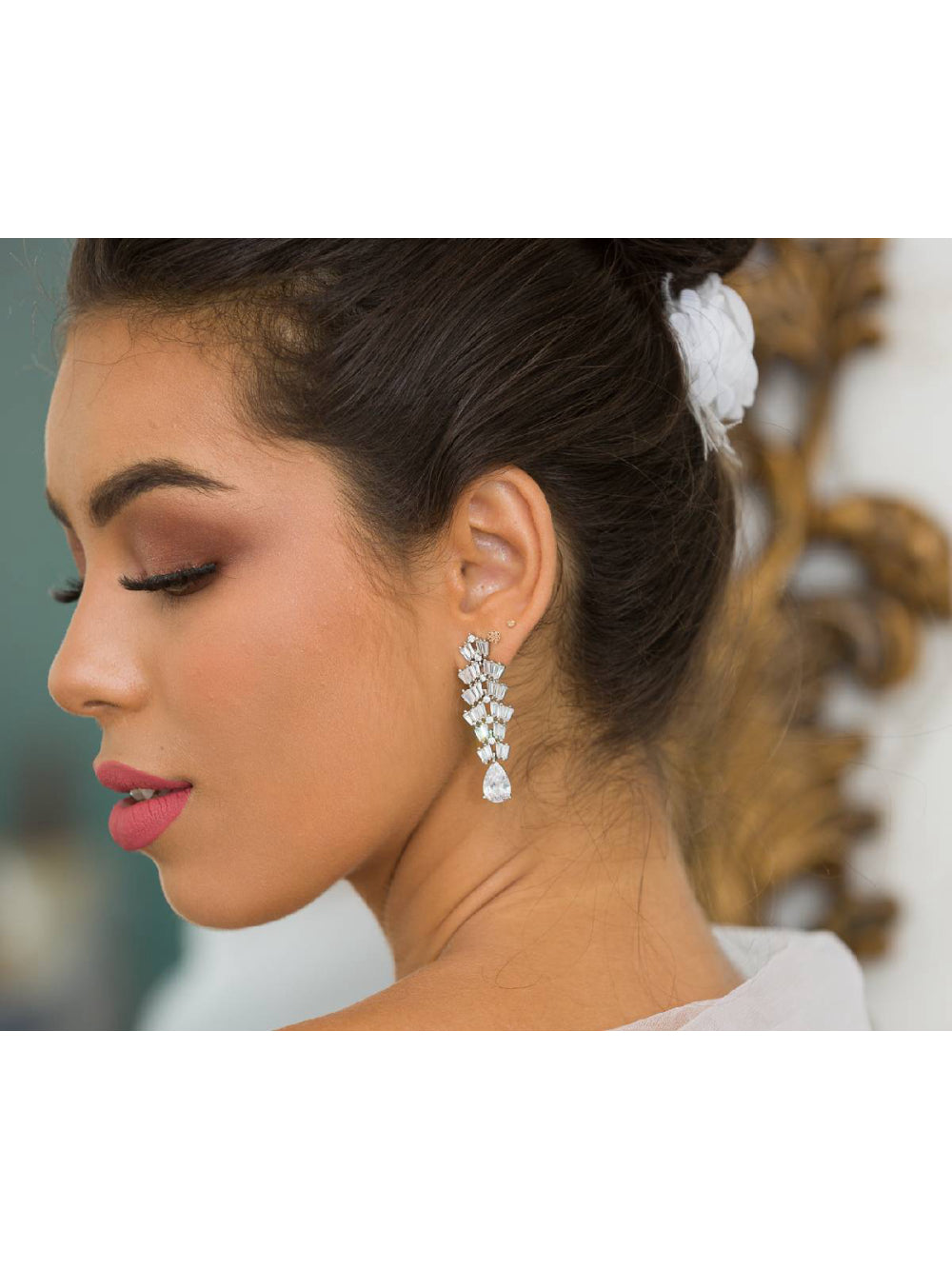Brinco de Noivas com Zircônias Longo Luxo Delicado Prateado