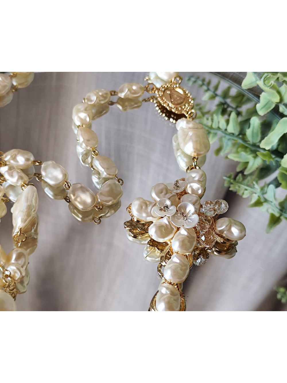 Terço Pérolas Orgânicas Dourado Noiva Buque Casamento
