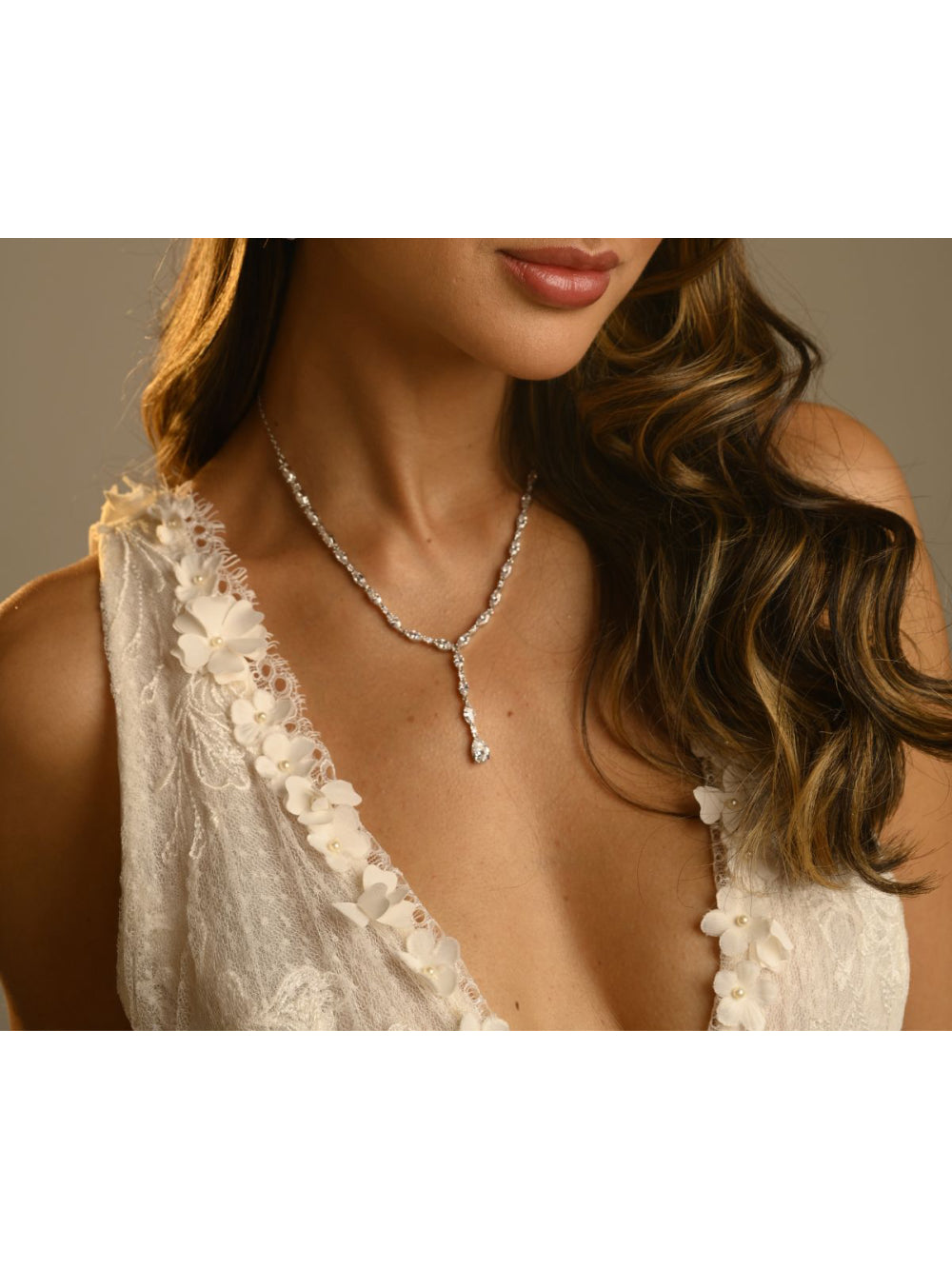 Conjunto Colar e Brinco Noiva Zircônia, Decote V, Festa e Casamento