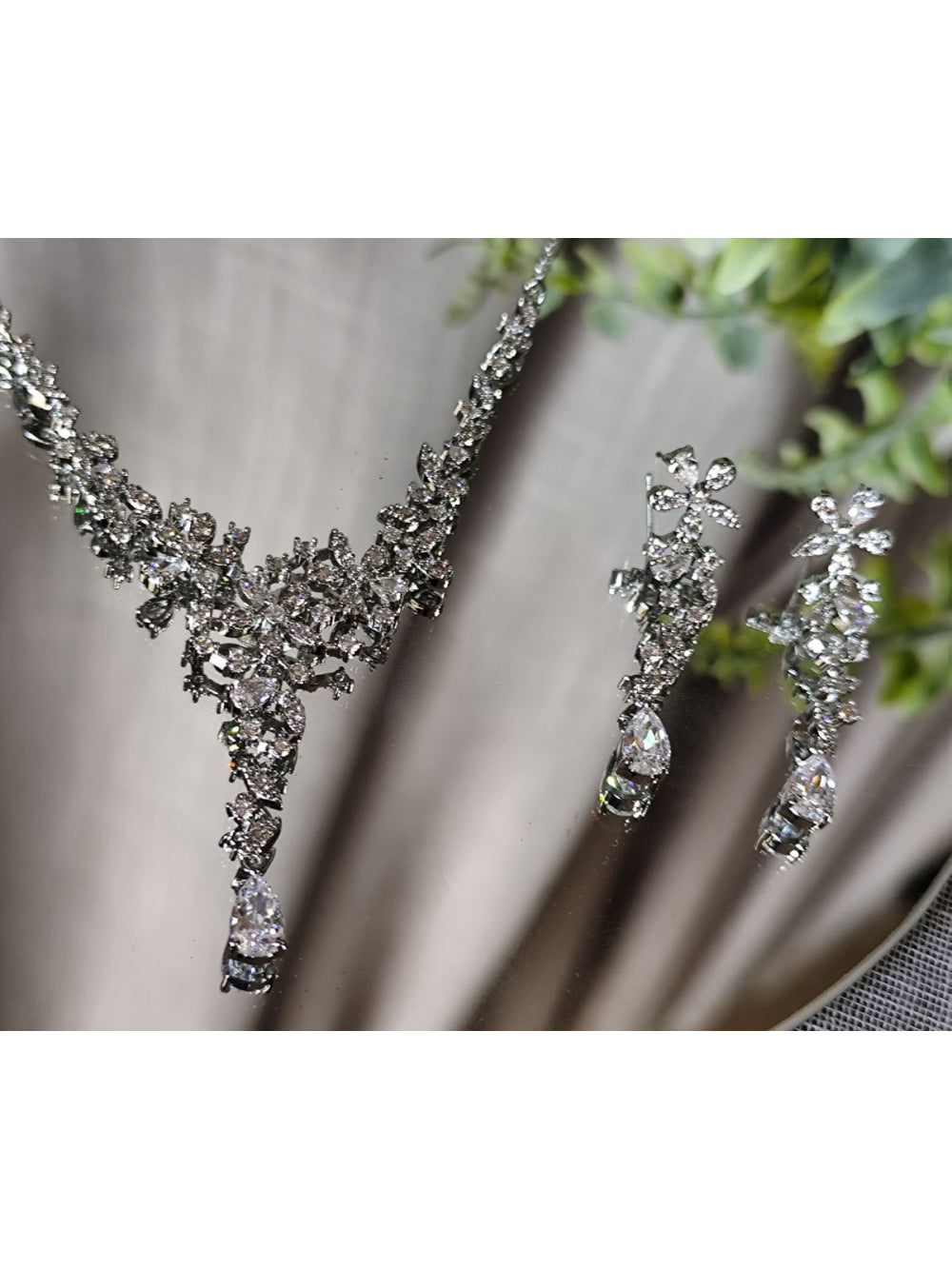 Conjunto Delicado de Brinco e Colar com Flores Noiva Festa