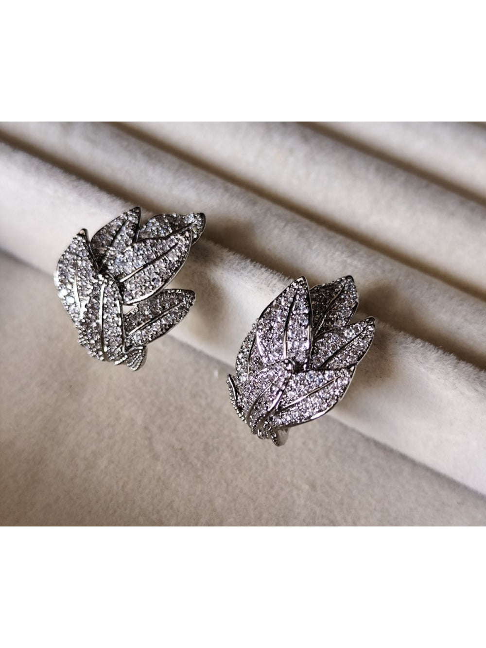 Brinco Noiva Folhas Delicado Micro Zircônia Festa